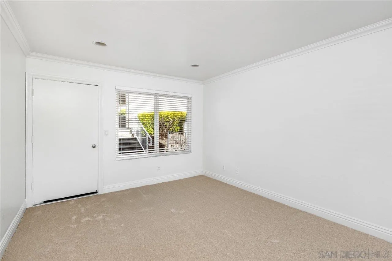 Photo #3: 250028888 Listing: Photo #3