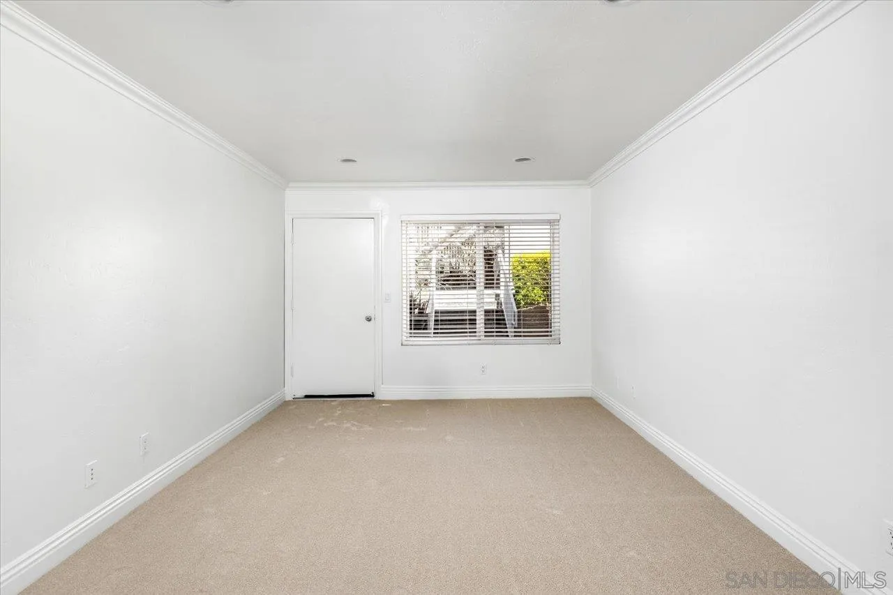 Photo #2: 250028888 Listing: Photo #2