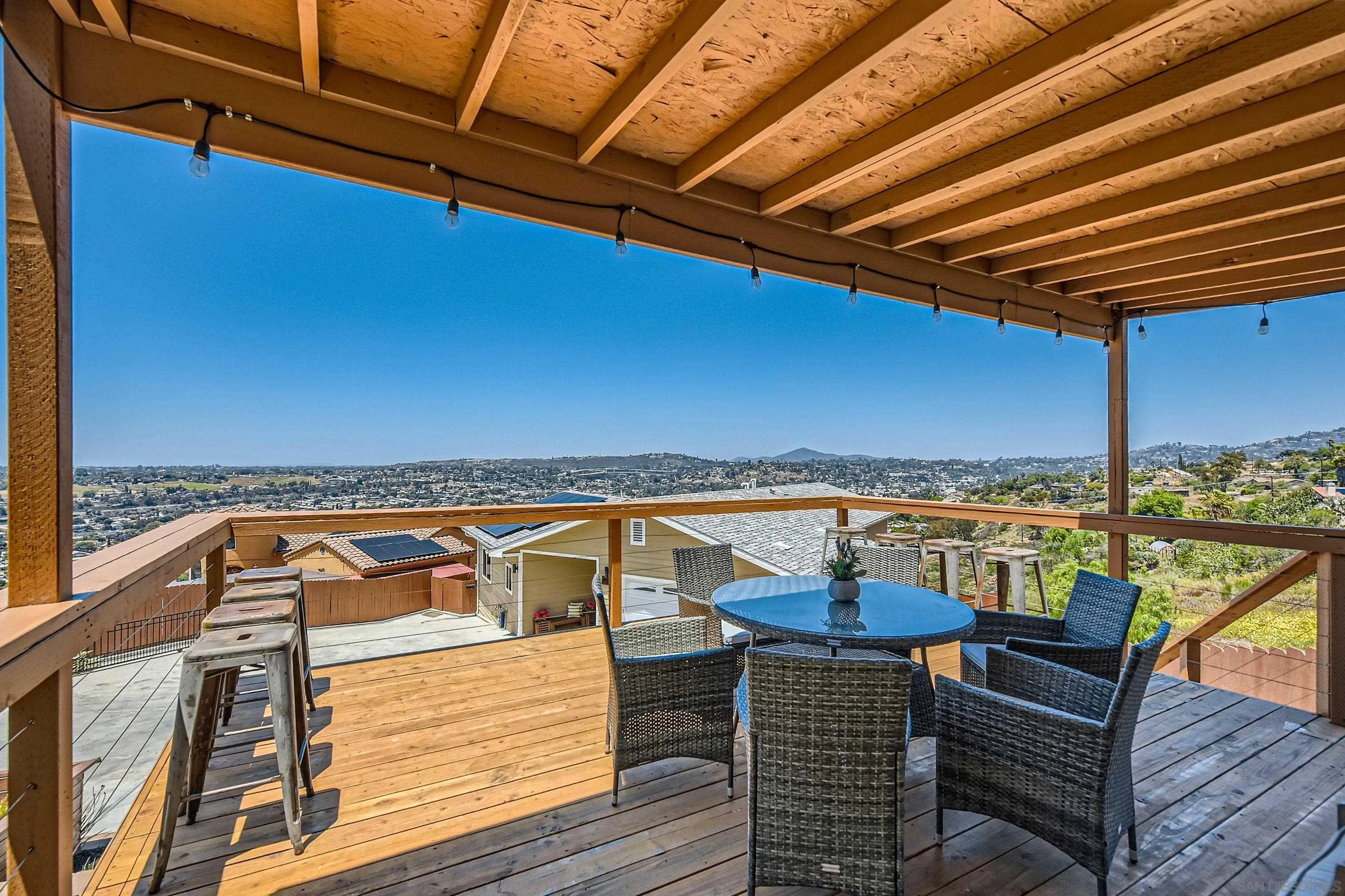 https://cdn.realtyfeed.com/cdn/127/250028907/00ca6e3631897331ff8d3422e31f310d.webp