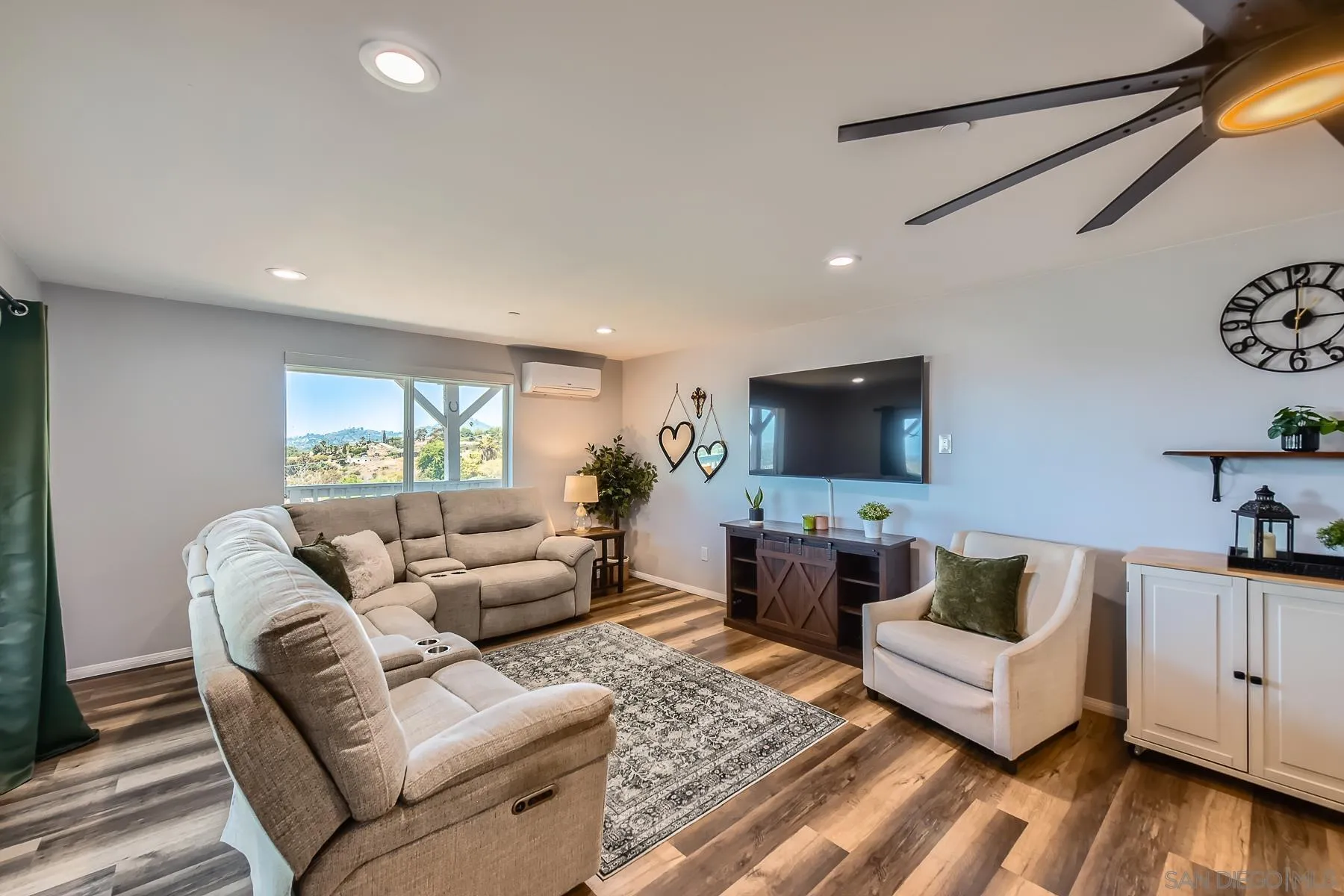 https://cdn.realtyfeed.com/cdn/127/250028907/534723b883573ac068523d16632709f0.webp