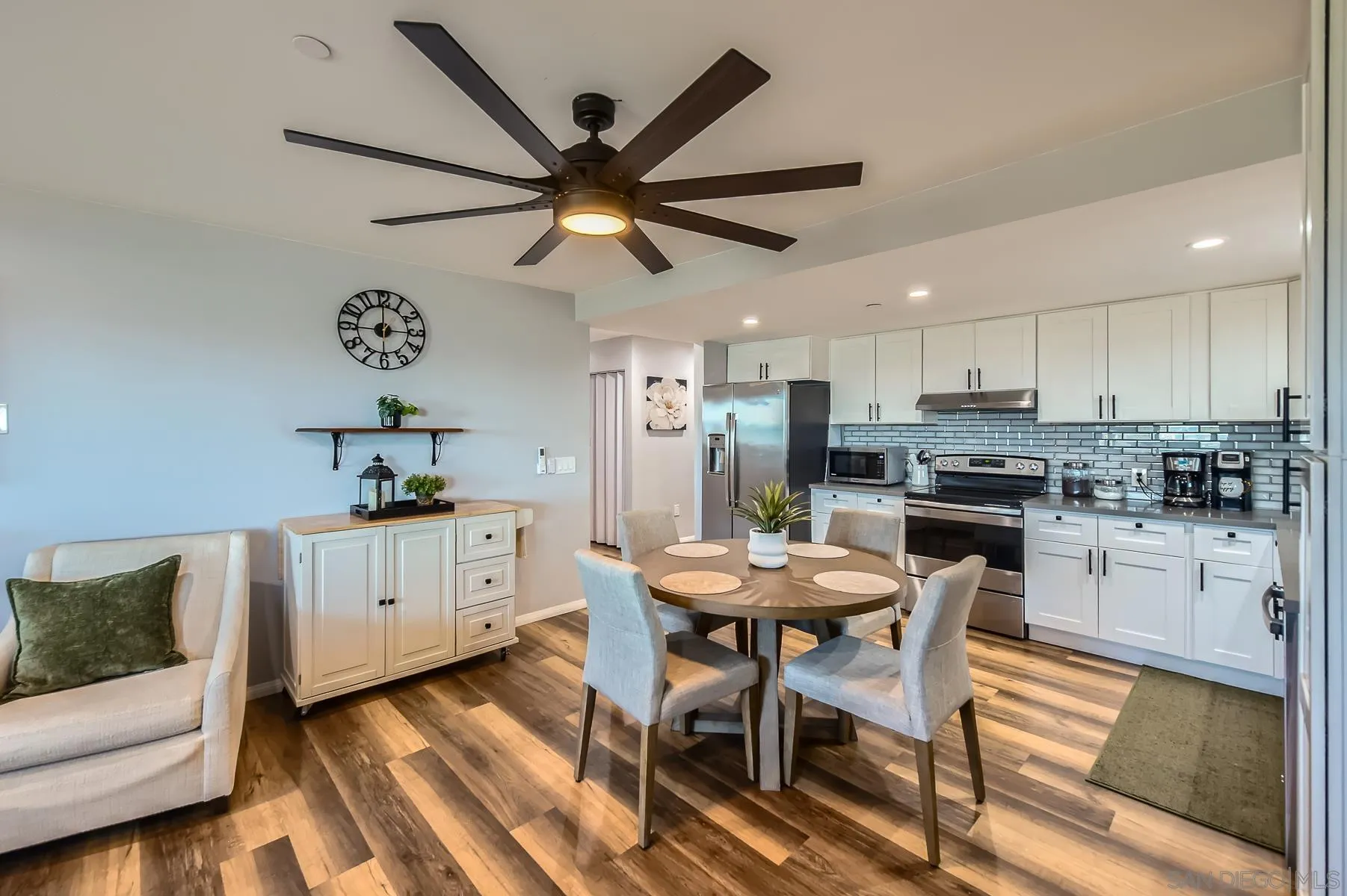 https://cdn.realtyfeed.com/cdn/127/250028907/7397ca1fd641f72b7245c2aac59b69fc.webp