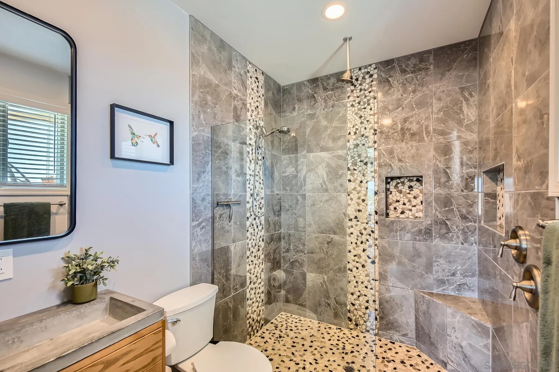 https://cdn.realtyfeed.com/cdn/127/250028907/b59d2fd3b97719d6f7b8ad6bf2e3e3dd.webp