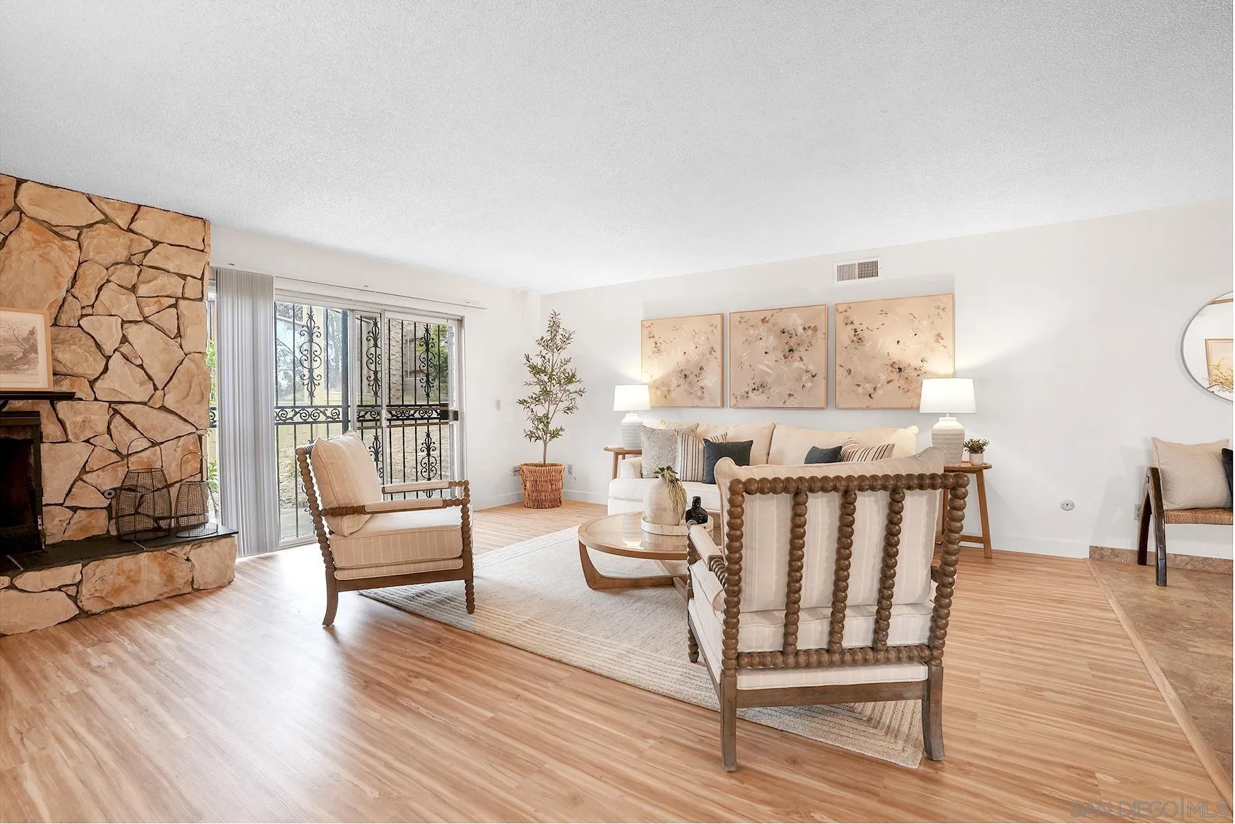 https://cdn.realtyfeed.com/cdn/127/250028929/78dbfa45f9c7ba041726158b77a67399.webp