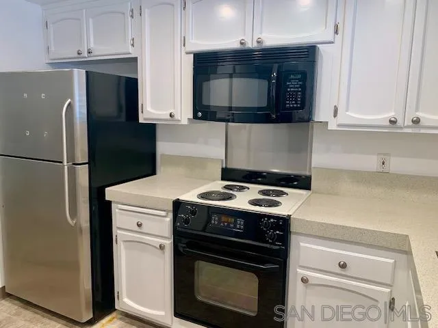 Photo #3: 250028930 Listing 
