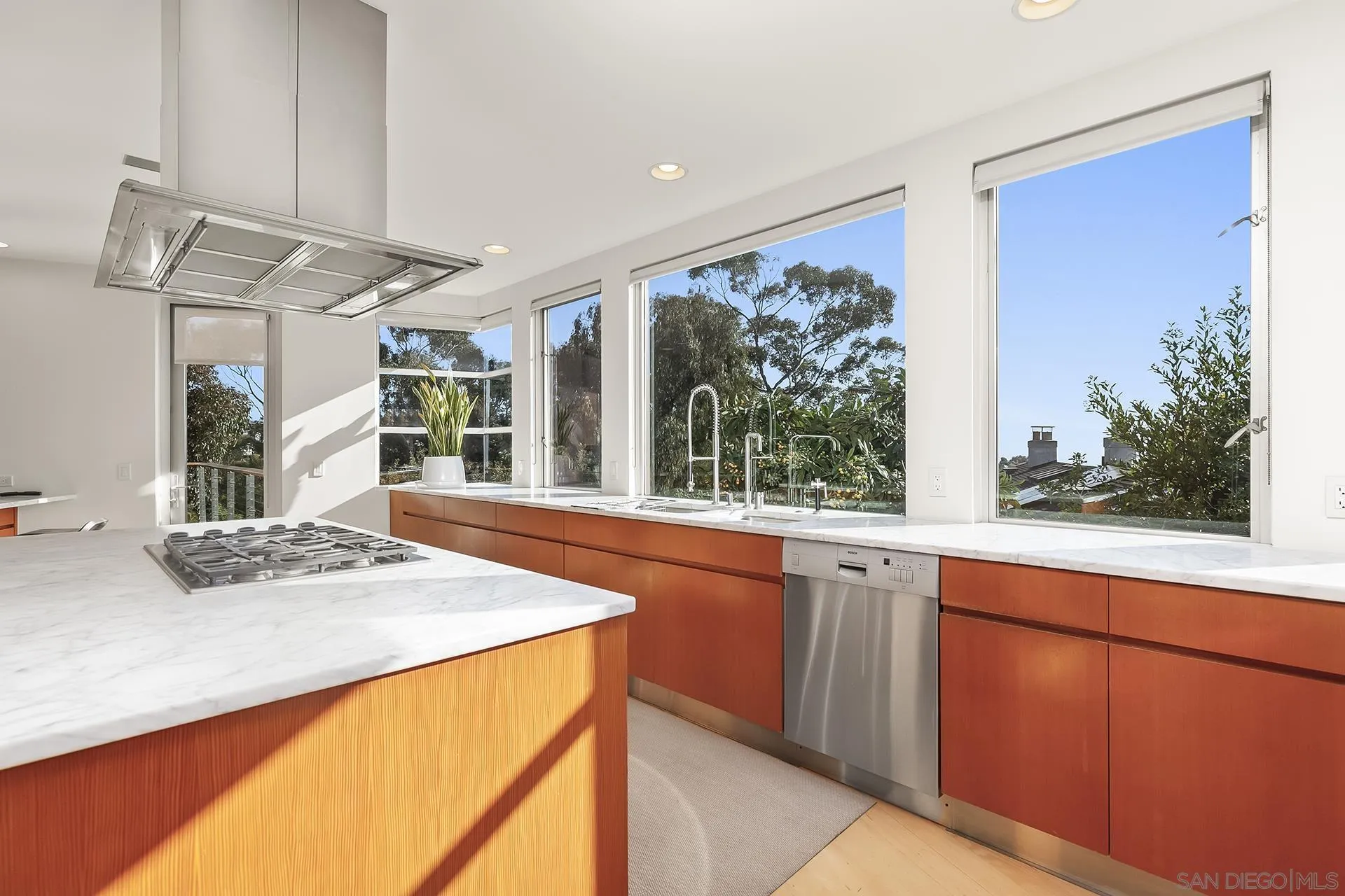 https://cdn.realtyfeed.com/cdn/127/250028934/18a74d8c9a50a8eb542e4c6399e5ecdb.webp