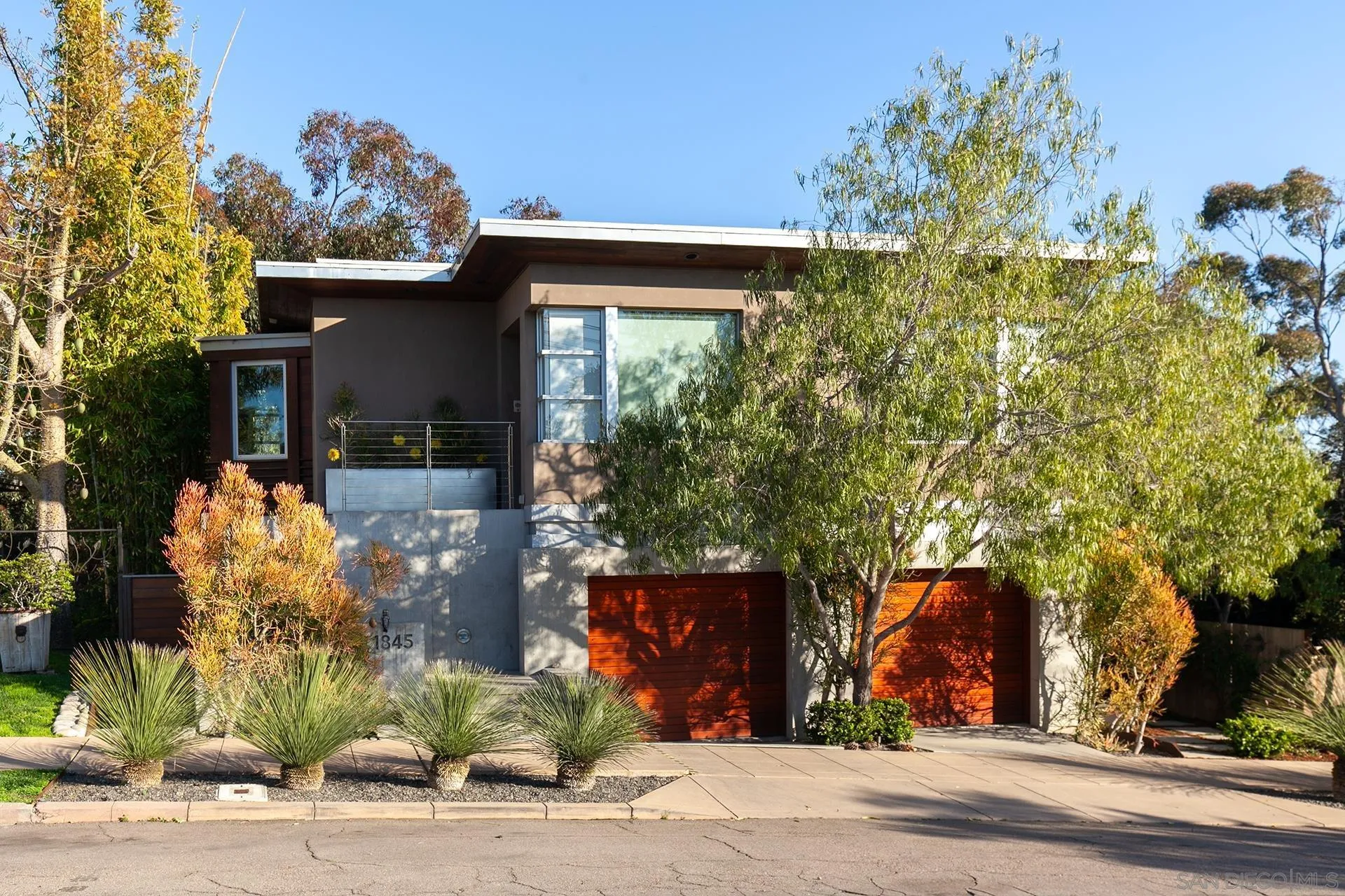 https://cdn.realtyfeed.com/cdn/127/250028934/43ee15faf915f32779a44757d6904034.webp