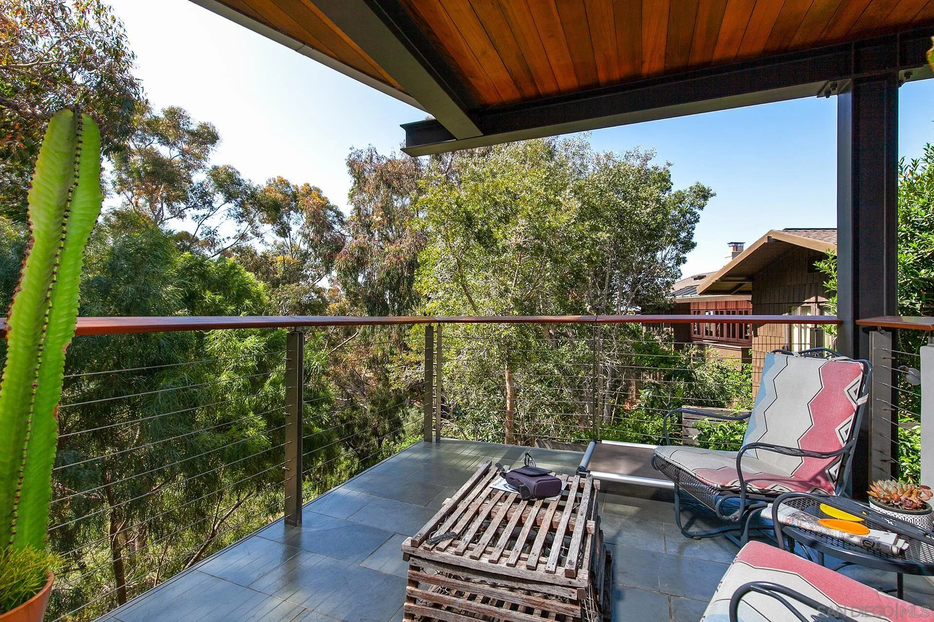 https://cdn.realtyfeed.com/cdn/127/250028934/4dd27044c21c970f946edb45367bb047.webp
