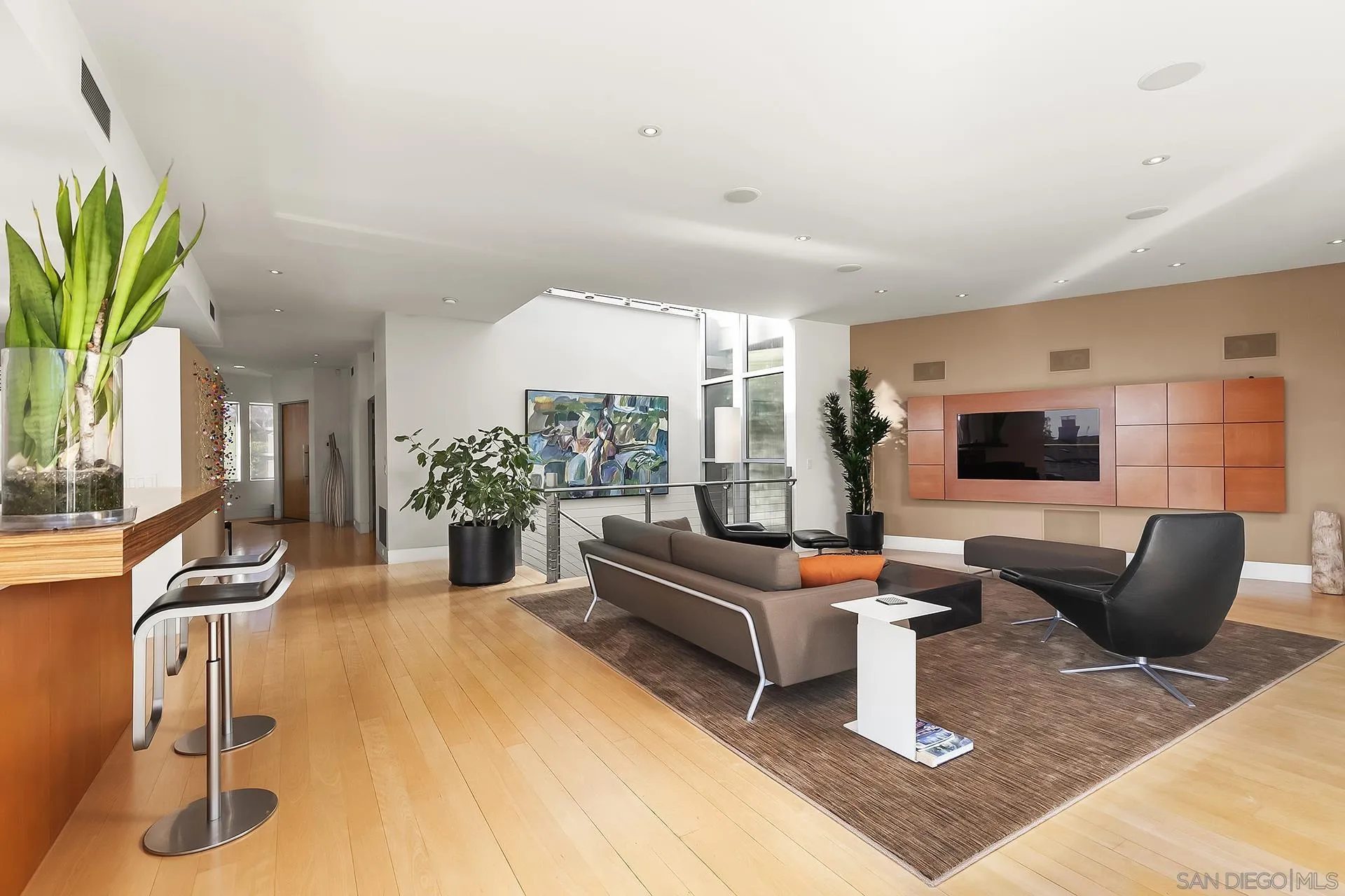https://cdn.realtyfeed.com/cdn/127/250028934/707e9331218e30b3a0a0149dfb72d0b6.webp