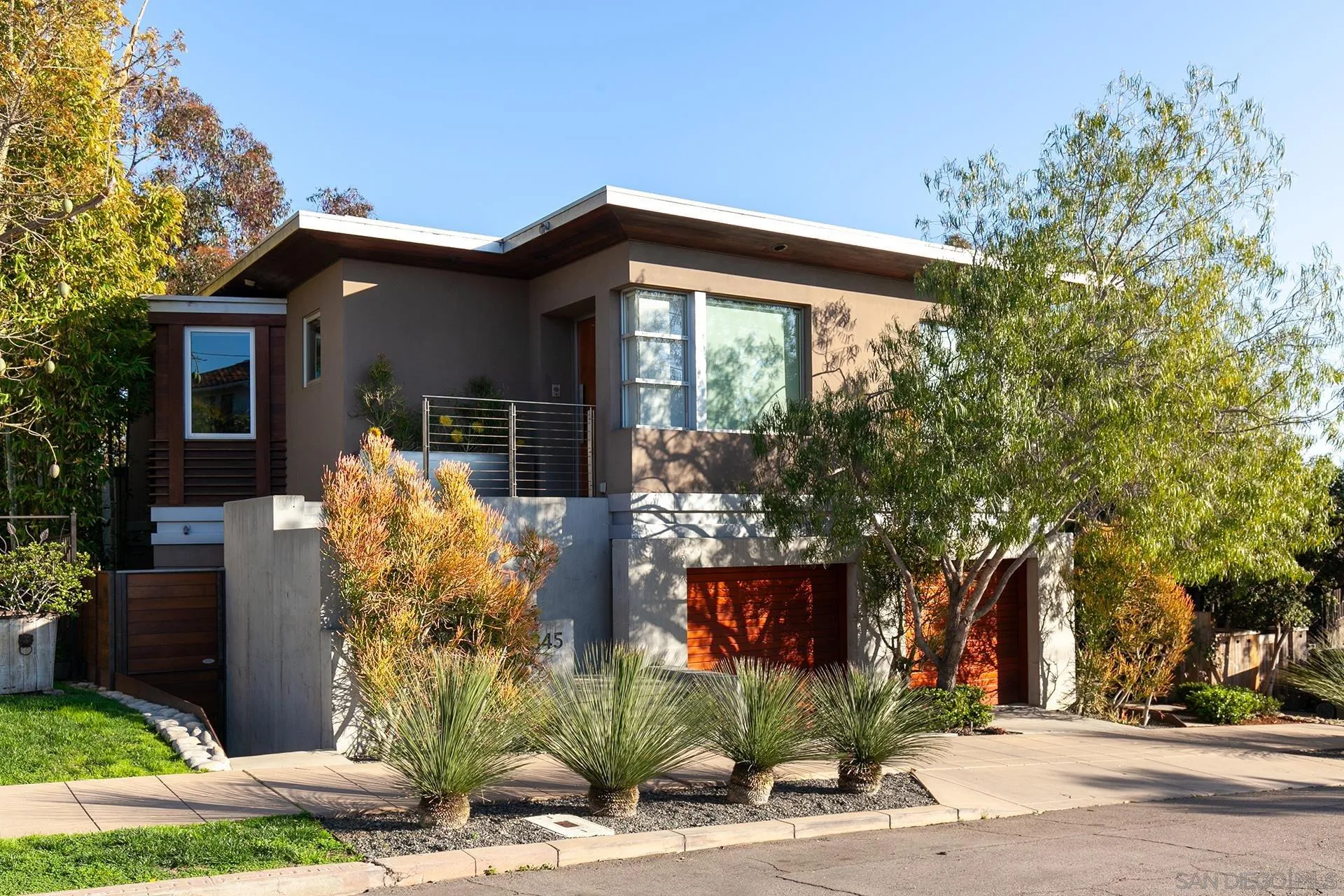 https://cdn.realtyfeed.com/cdn/127/250028934/a024ba743cab8ab78a9af6c566958bdc.webp