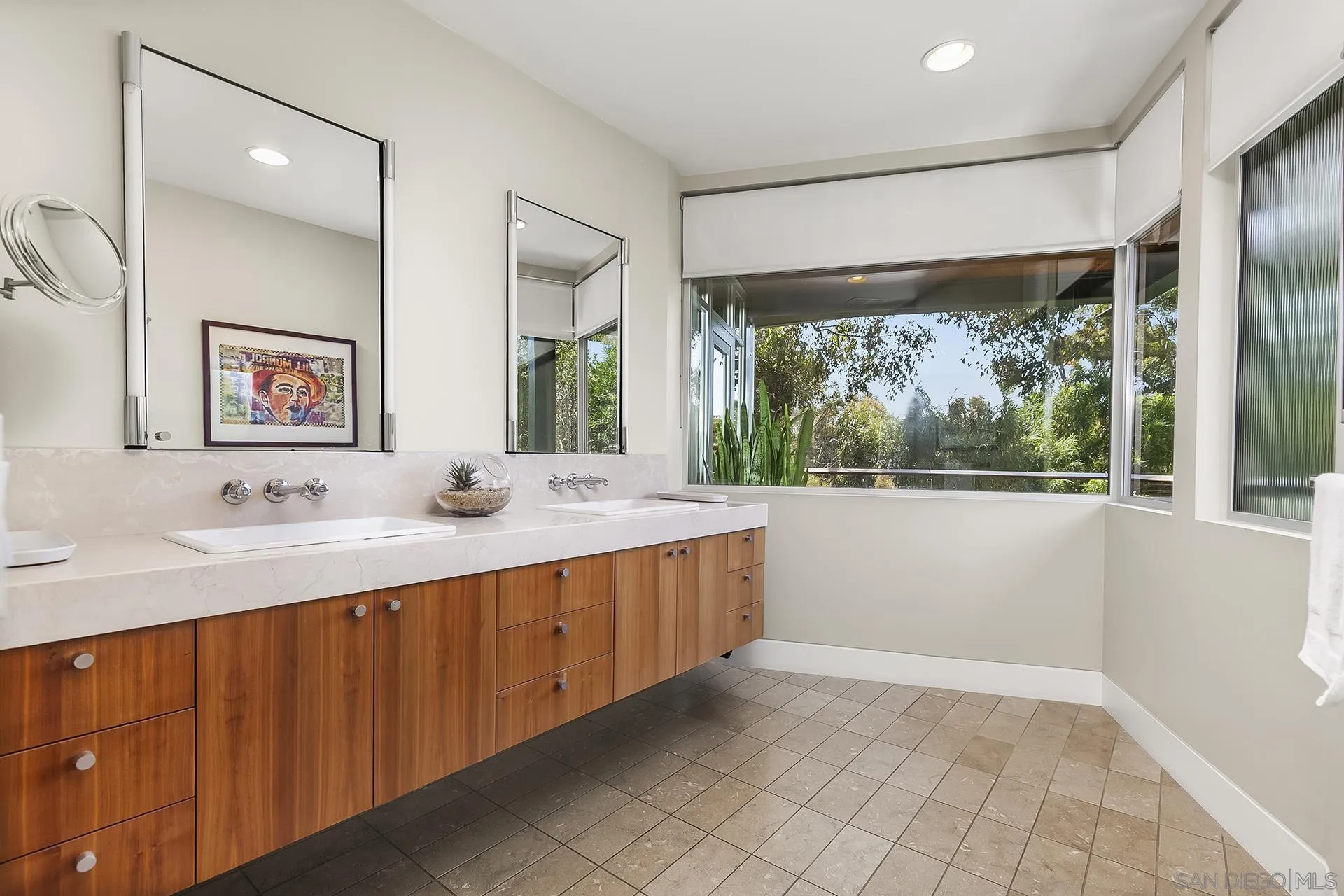 https://cdn.realtyfeed.com/cdn/127/250028934/cfda98fd3359602130c253e79e5497de.webp