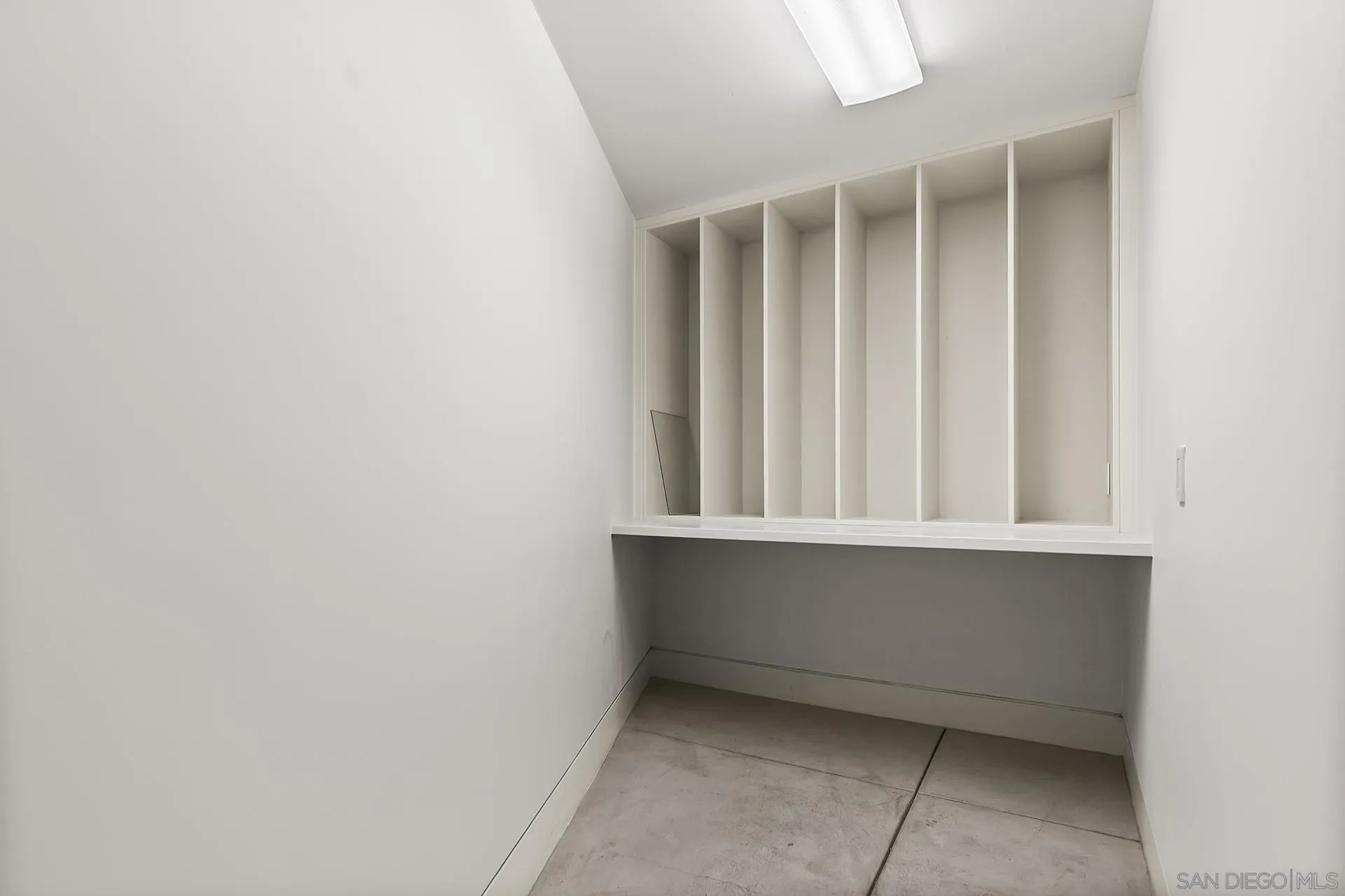 https://cdn.realtyfeed.com/cdn/127/250028934/fe792fdb0981de4ee8cb3443b6f19f80.webp