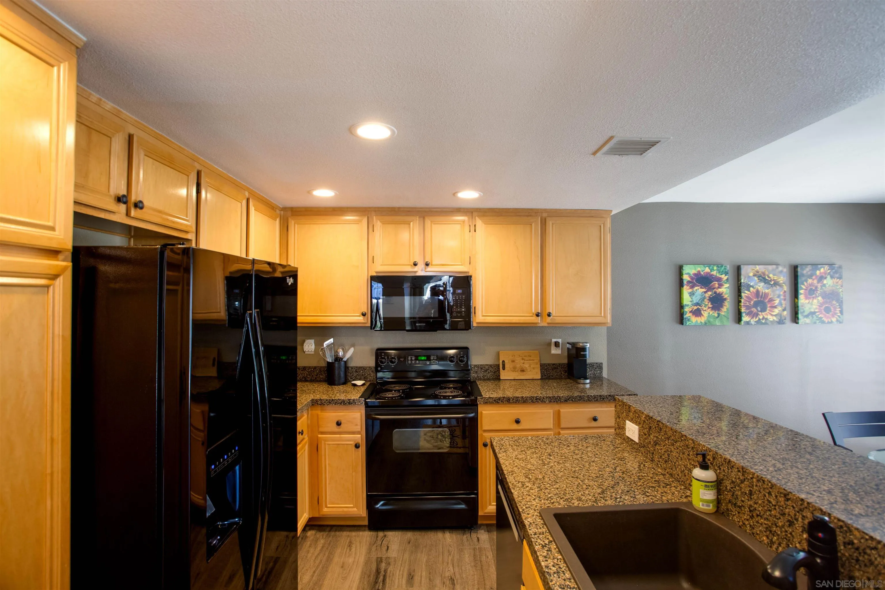 Photo #20: 250028960 Listing: Photo #20