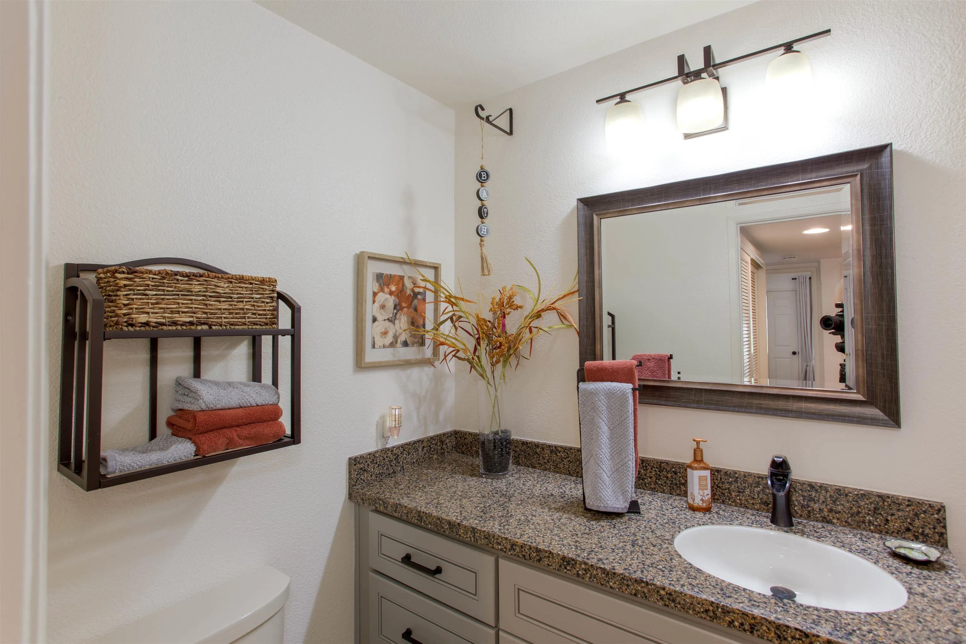 Photo #7: 250028960 Listing: Photo #7