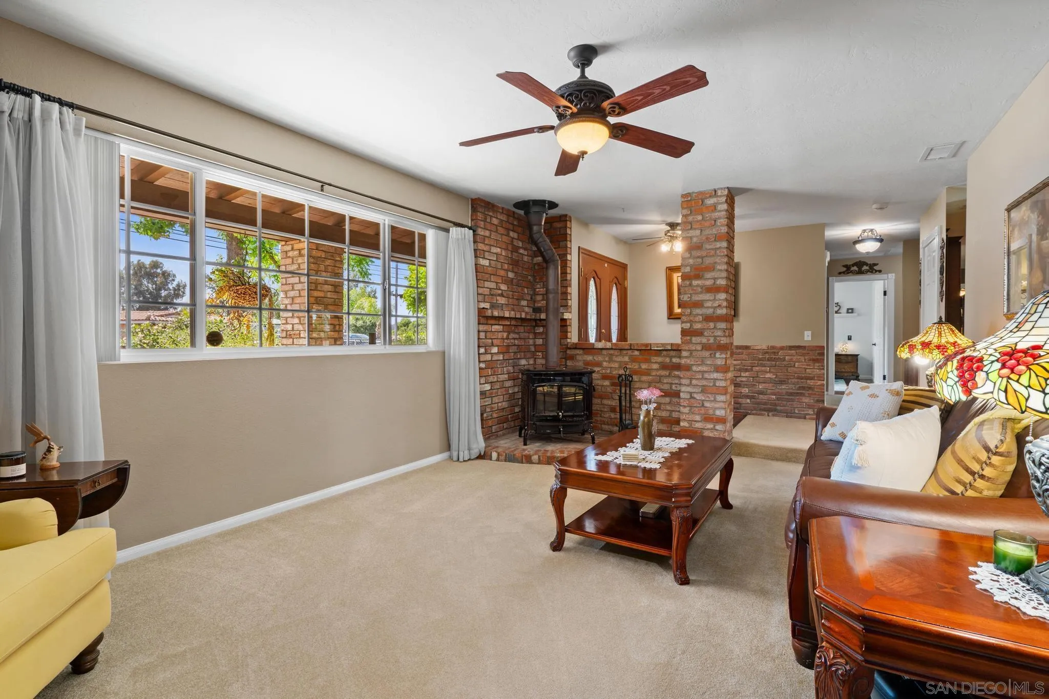 https://cdn.realtyfeed.com/cdn/127/250028982/c7630a7af85d1c8298d6c28c92d68668.webp