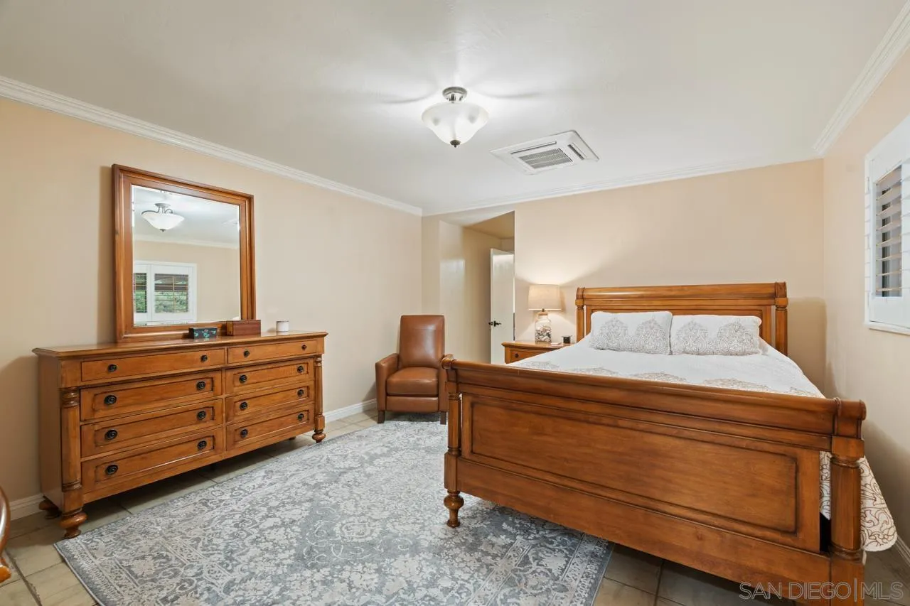 https://cdn.realtyfeed.com/cdn/127/250028989/1a18aefc6bb4b36b07ebd9cb8ae19d2d.webp