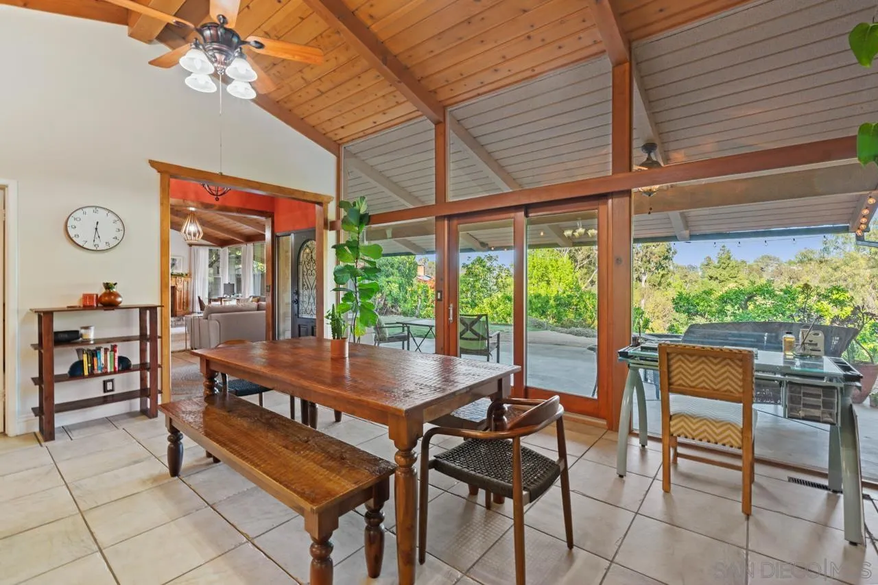 https://cdn.realtyfeed.com/cdn/127/250028989/ac61dea10f9c0cc7877c91f3cf0b2785.webp