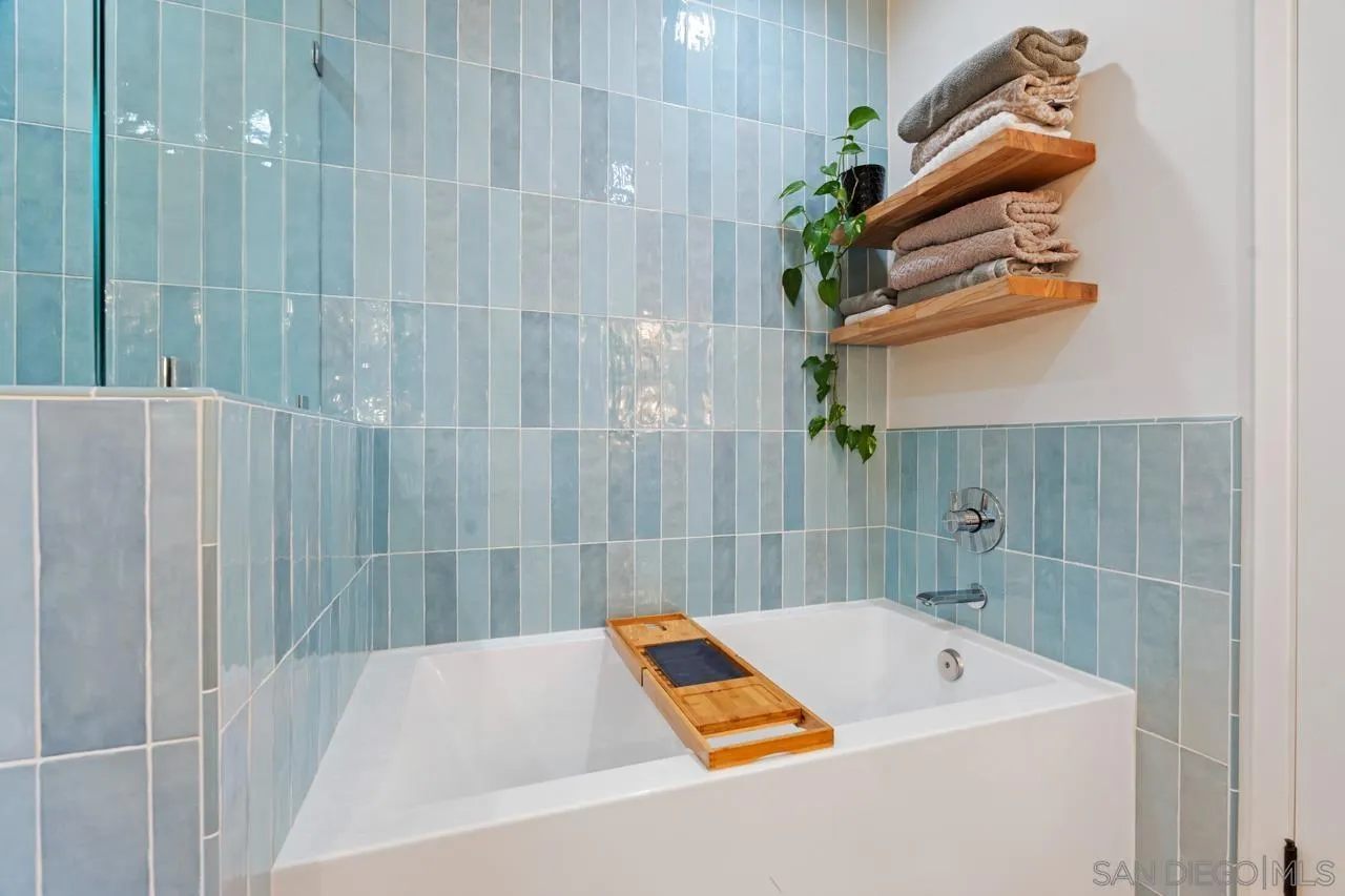 https://cdn.realtyfeed.com/cdn/127/250028989/c6b229db29698a4dd59f20aeba4653ad.webp