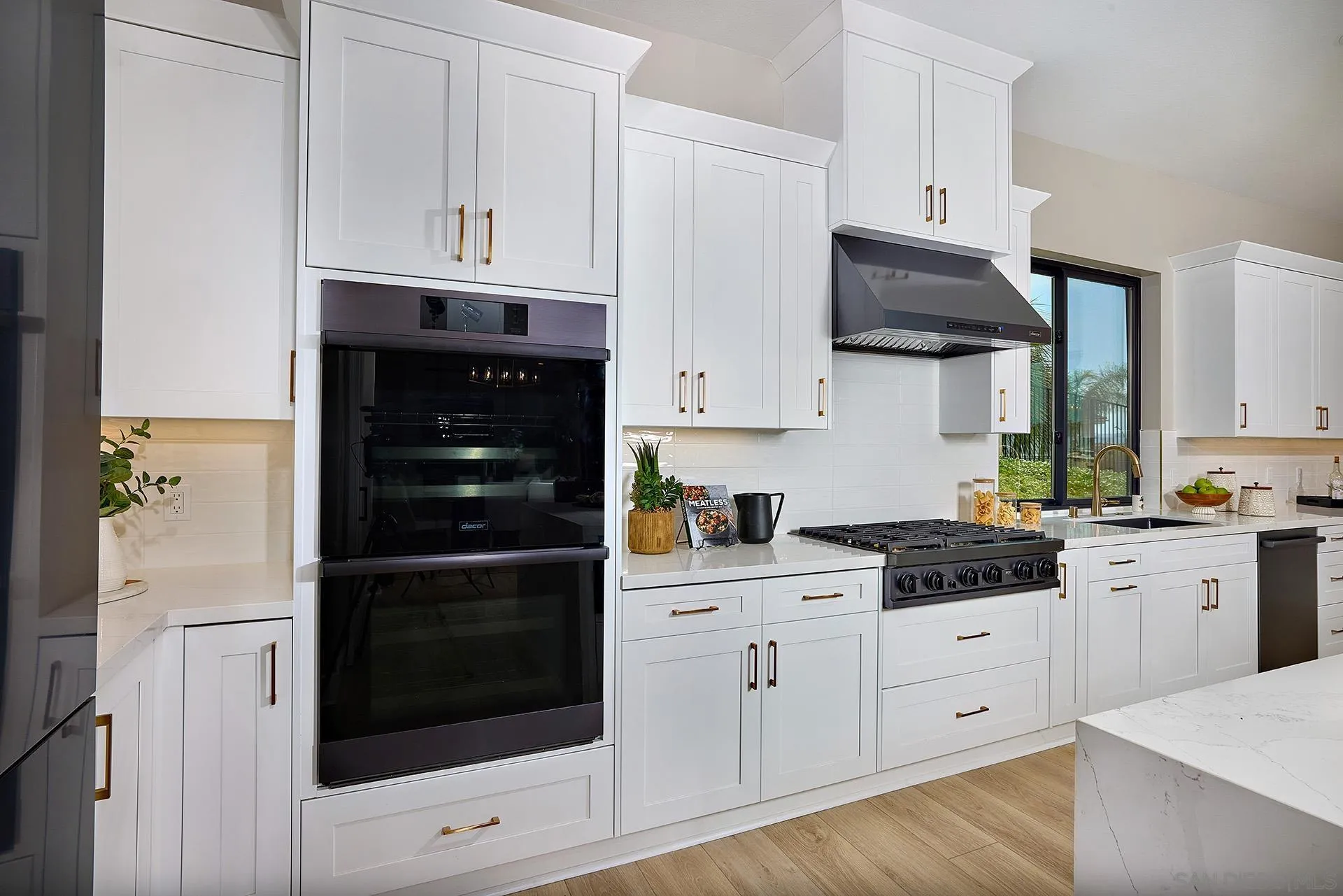 https://cdn.realtyfeed.com/cdn/127/250029016/03b32facd34e170fbbccbeb89d568656.webp