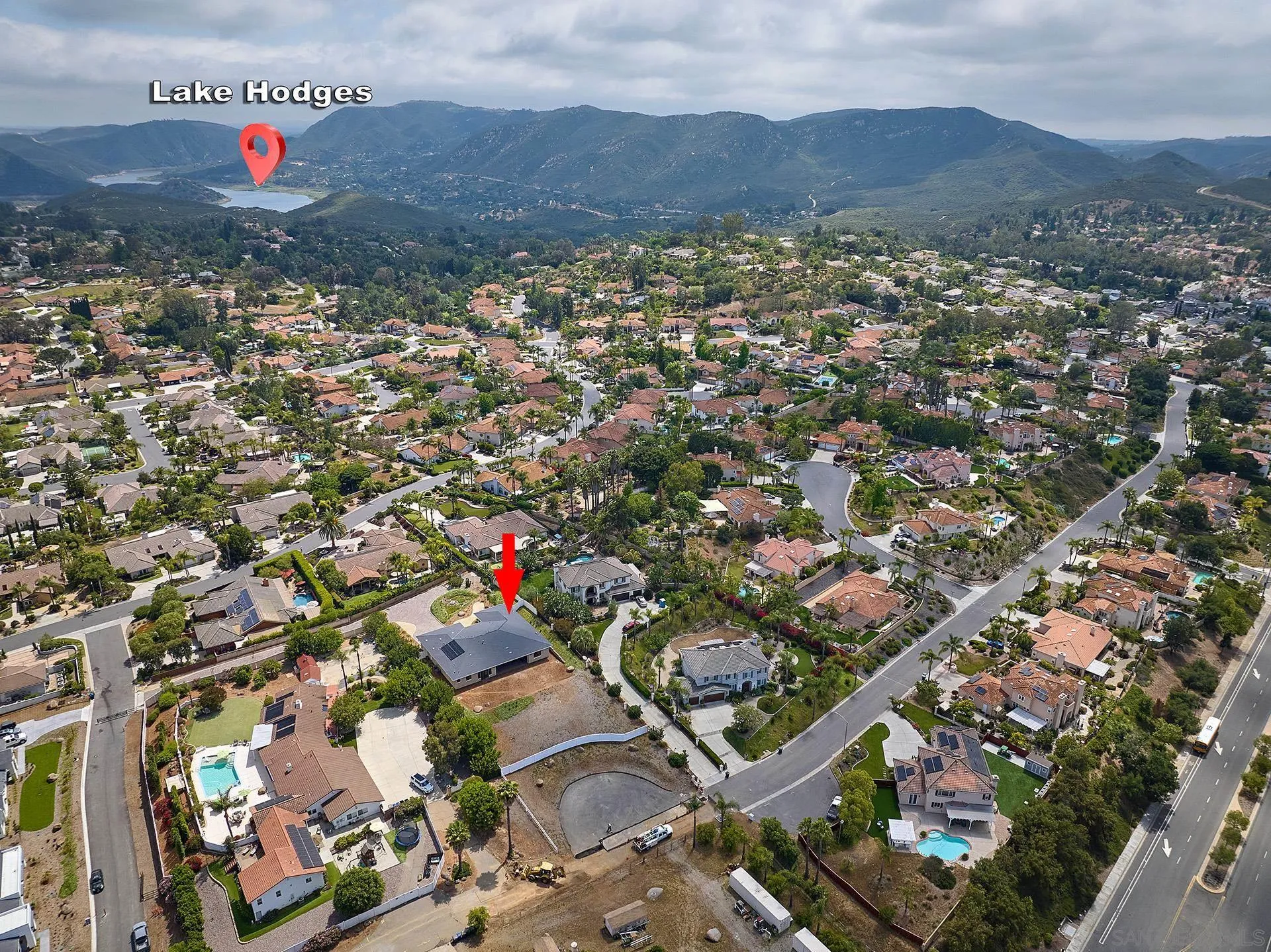 https://cdn.realtyfeed.com/cdn/127/250029016/31103663825531049b5d6fc090d5c216.webp