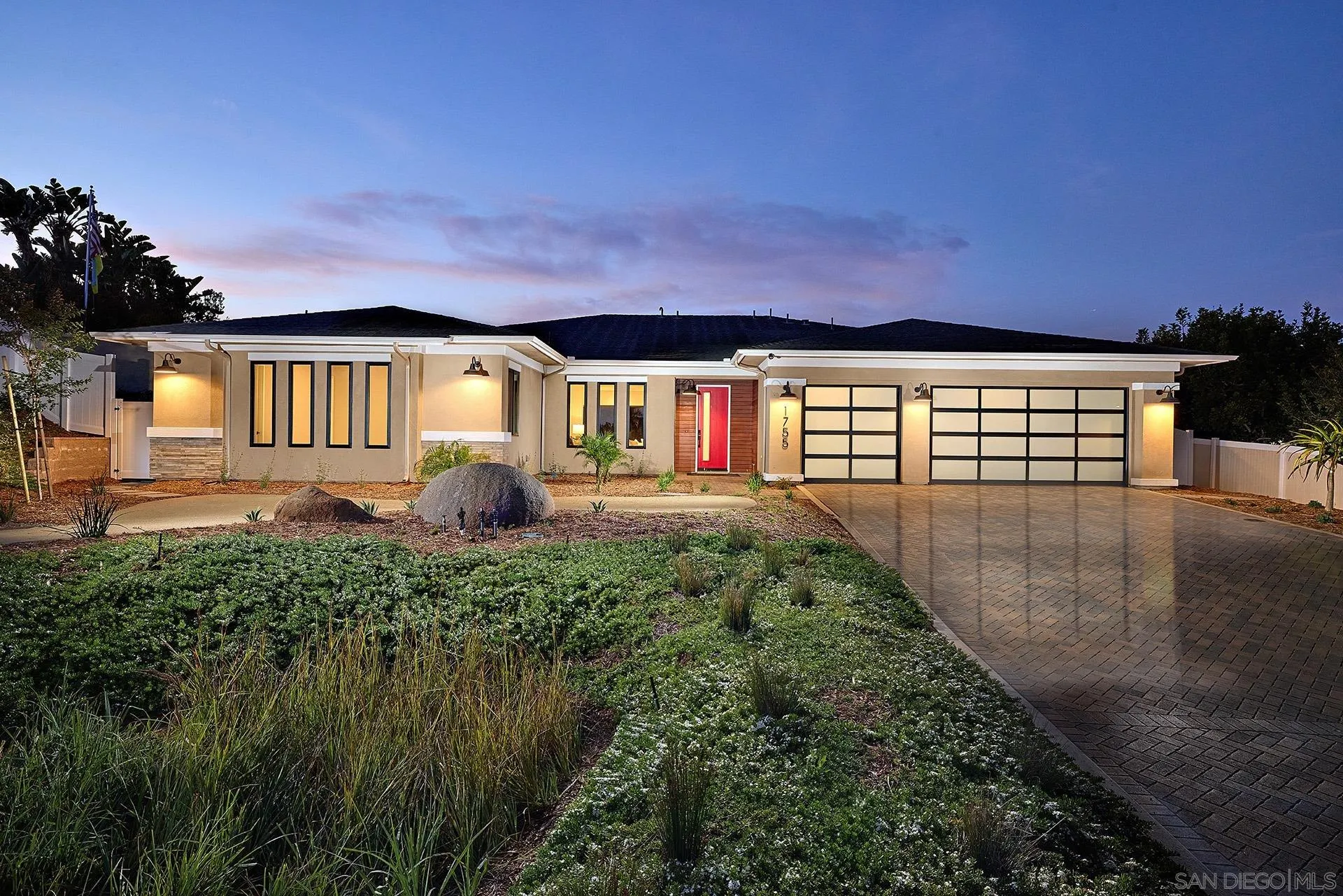 https://cdn.realtyfeed.com/cdn/127/250029016/4d6c359e1c87a65ec08513f95914c00a.webp