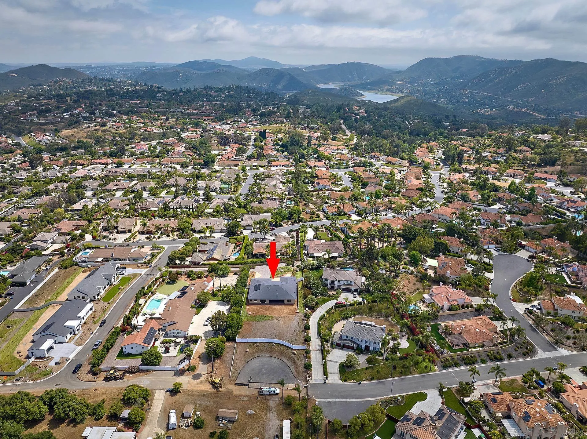https://cdn.realtyfeed.com/cdn/127/250029016/60f51ead76dc6fa0730e6ab5e7d68074.webp
