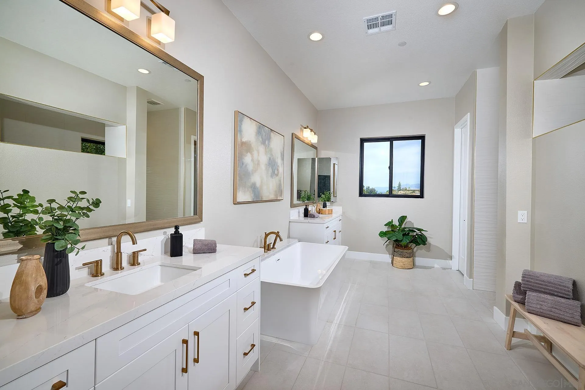 https://cdn.realtyfeed.com/cdn/127/250029016/9dedab762df98ebb987934bd18c23447.webp