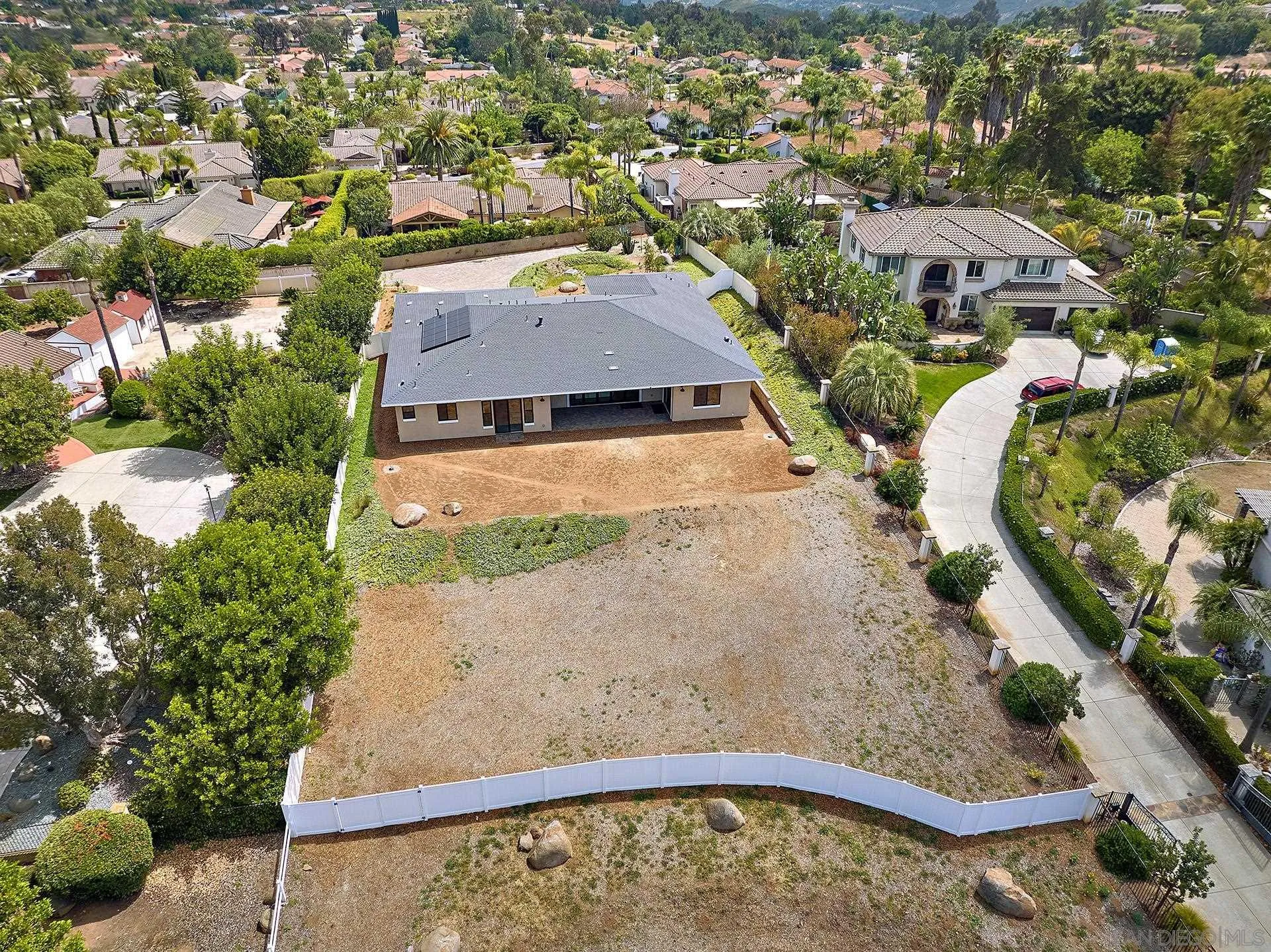 https://cdn.realtyfeed.com/cdn/127/250029016/ee1acd92cc4324bf745e3a6e6afc0f93.webp