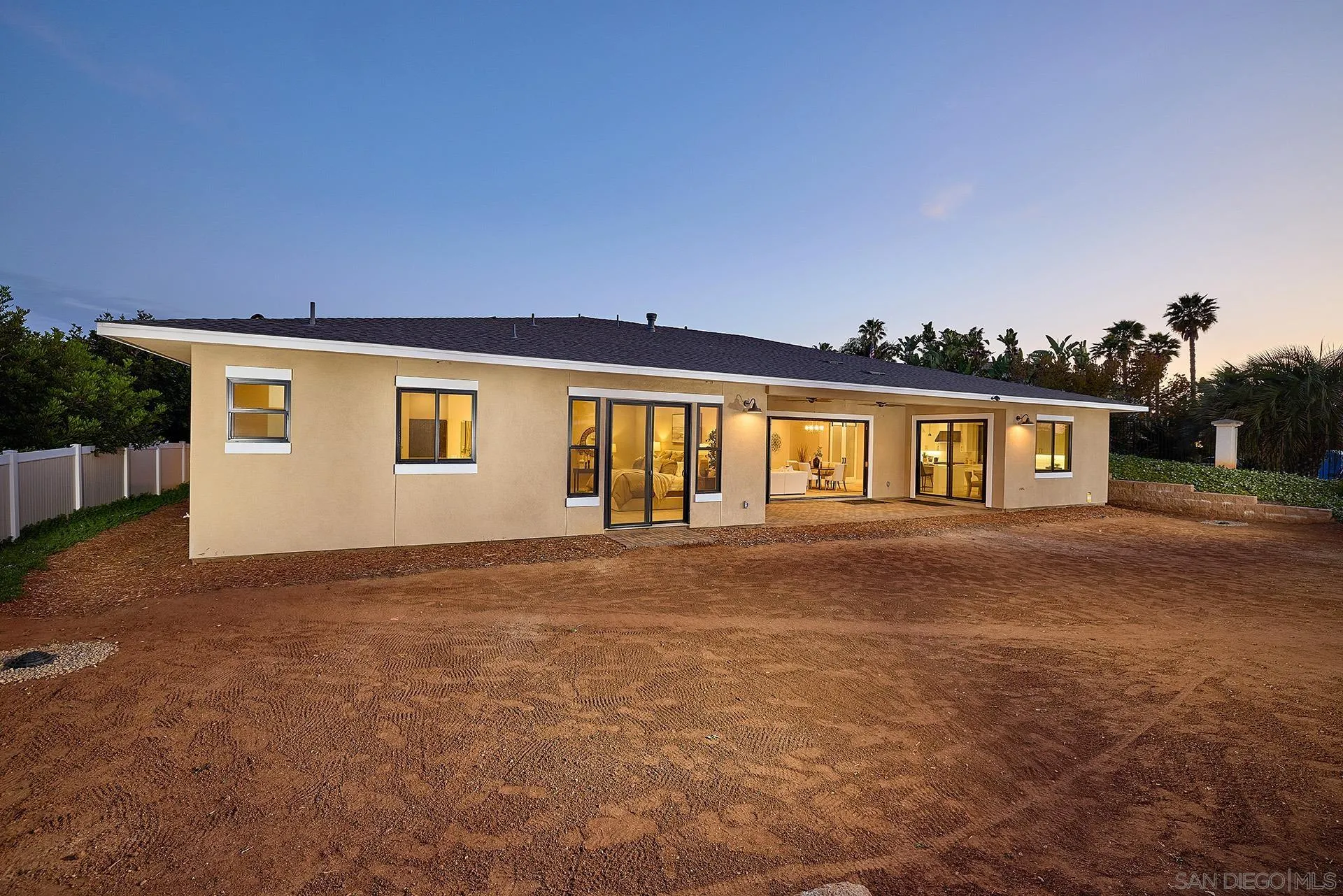 https://cdn.realtyfeed.com/cdn/127/250029016/fcaa9cc9462e72867e5a65d56b6fd055.webp