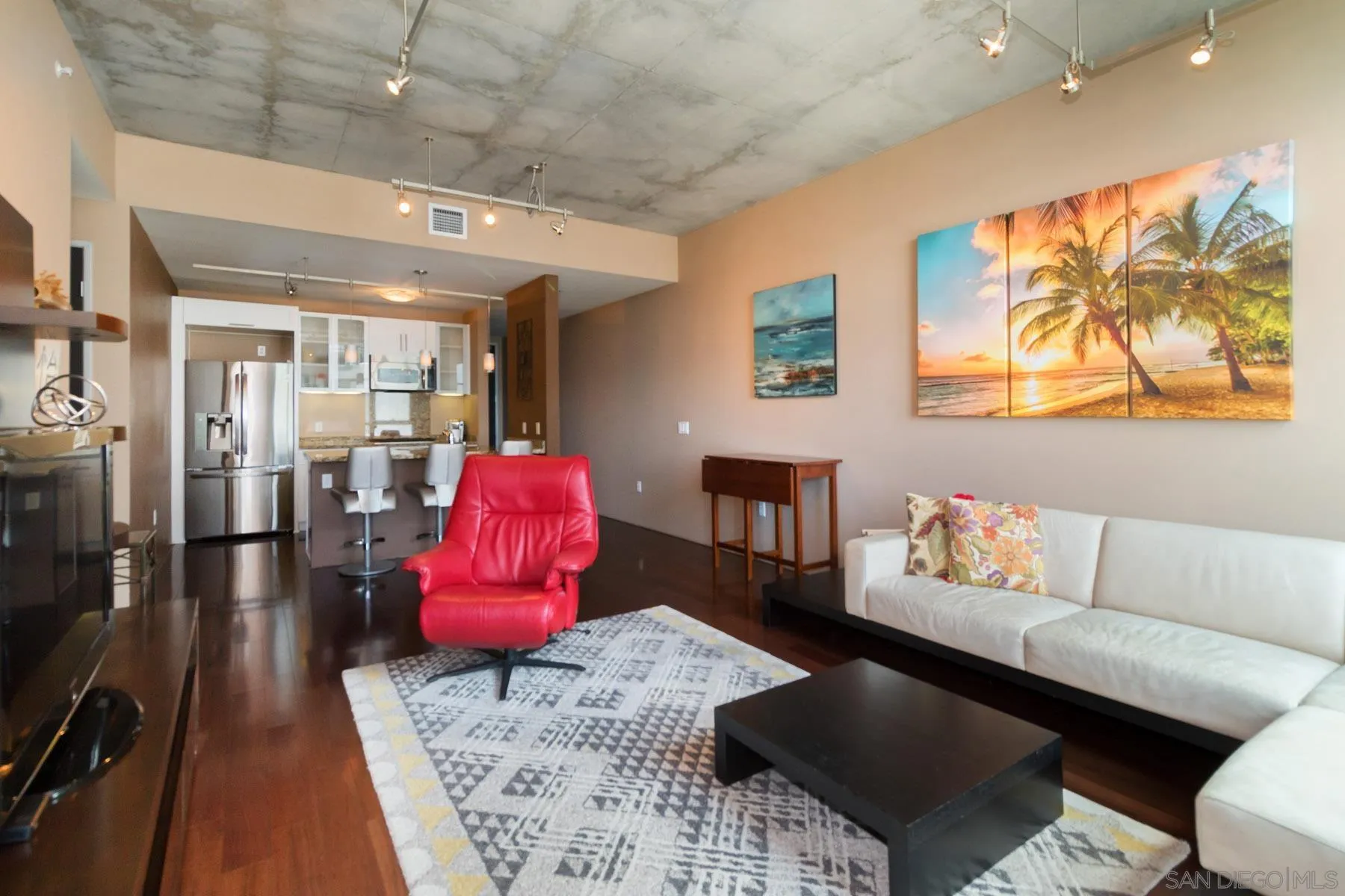 Photo #3: 250029078 Listing 