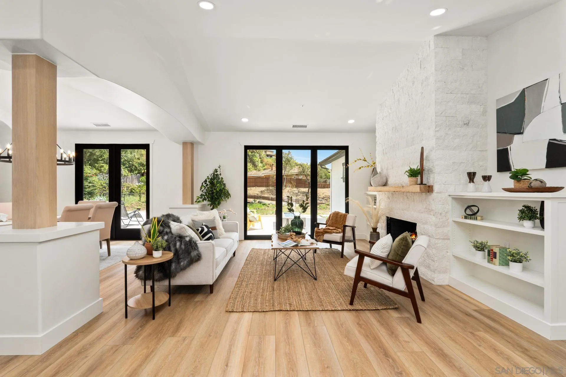 https://cdn.realtyfeed.com/cdn/127/250029080/7fee72133fe69a1da5c41a72433fad08.webp