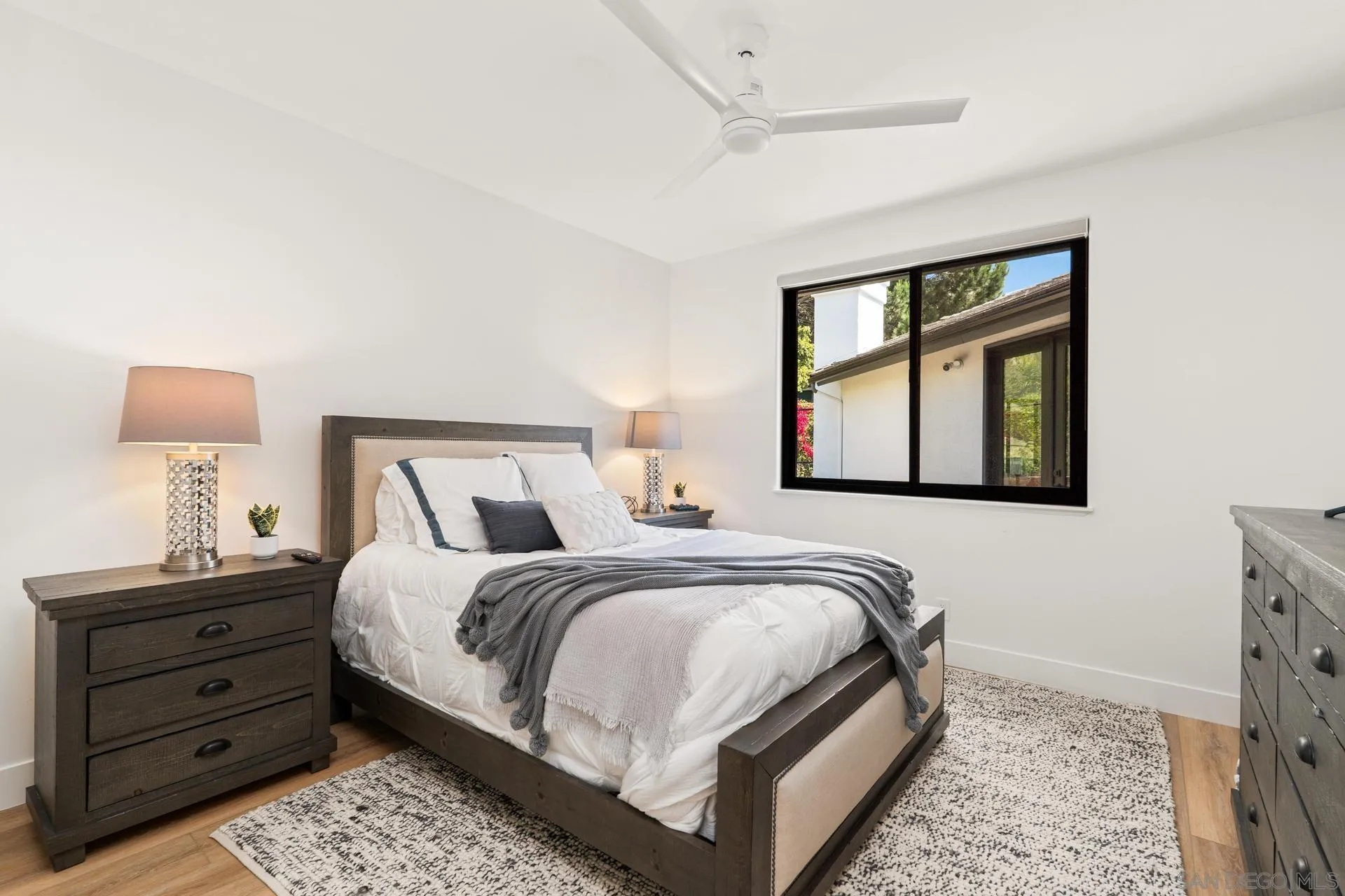 https://cdn.realtyfeed.com/cdn/127/250029080/8ced6bbe443903d6f889127cfaeca164.webp