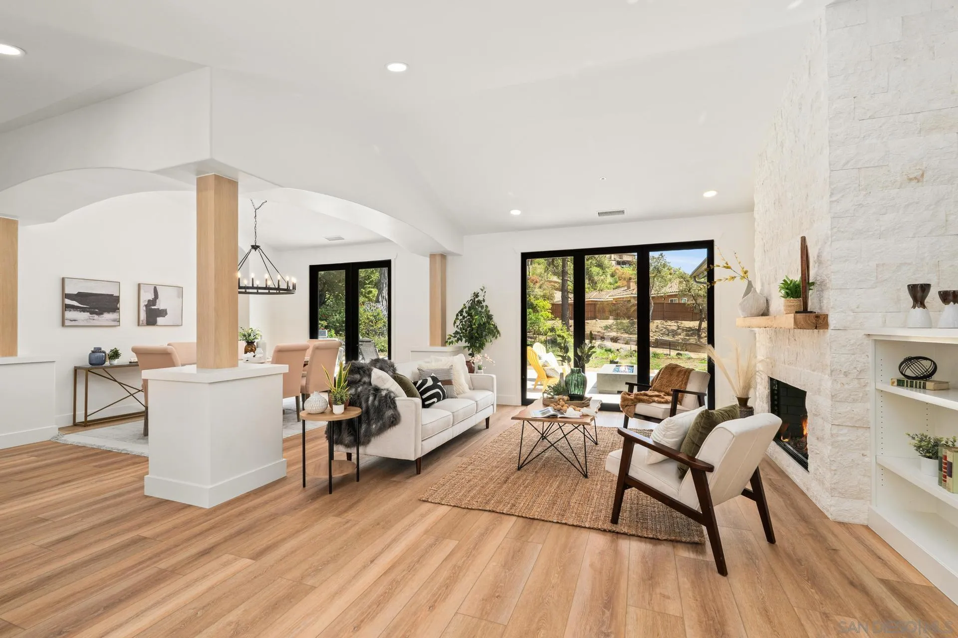 https://cdn.realtyfeed.com/cdn/127/250029080/aec64d1b280efaa4e71d69c0acf32613.webp