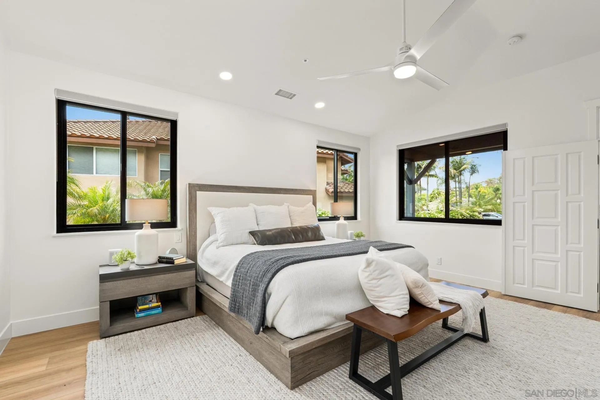 https://cdn.realtyfeed.com/cdn/127/250029080/d257bb60f1459c27e91a6c28771abdcf.webp