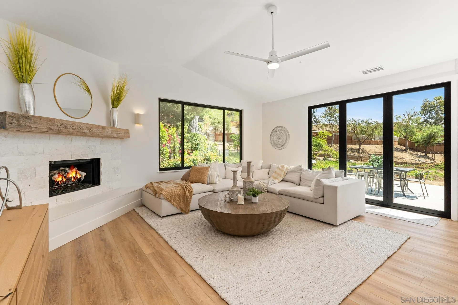 https://cdn.realtyfeed.com/cdn/127/250029080/d854cadb6bd92cf029c2023c637053ea.webp