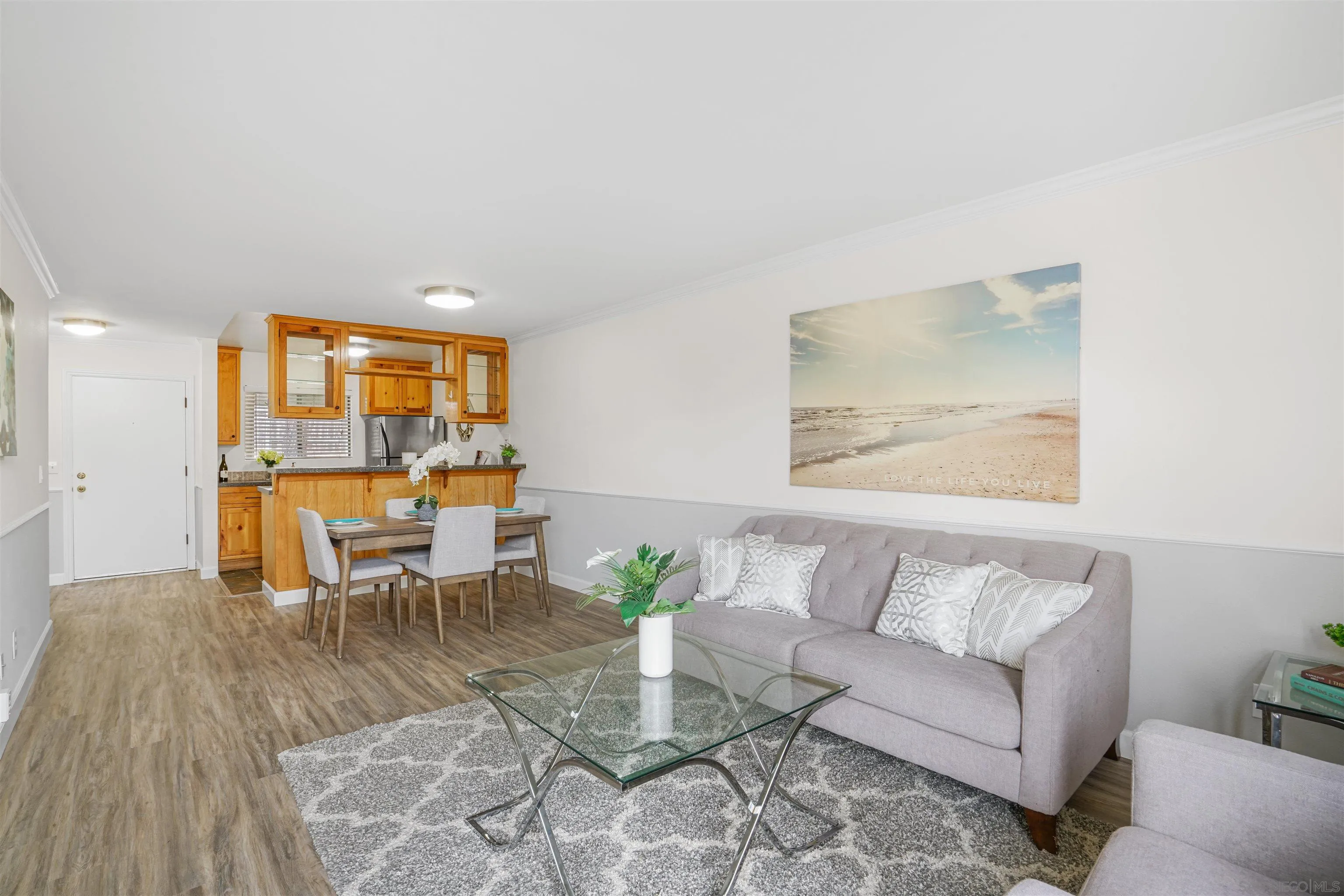 Photo #2: 250029110 Listing 