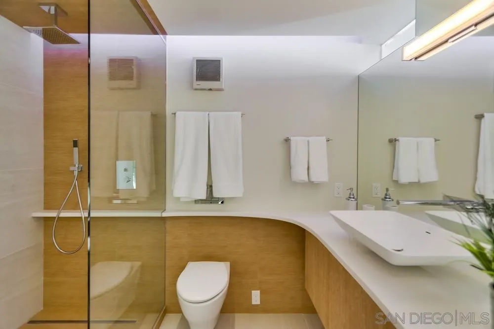 Photo #33: 250029114 Listing: Photo #33