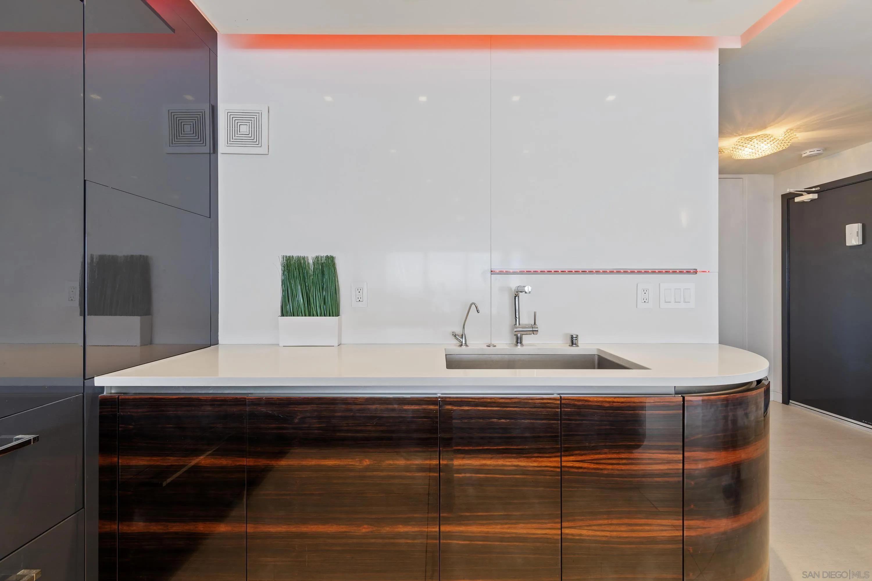 Photo #10: 250029114 Listing: Photo #10