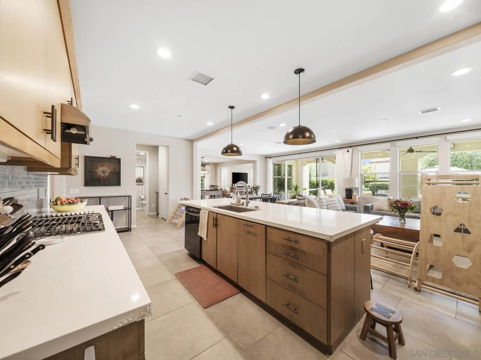 https://cdn.realtyfeed.com/cdn/127/250029143/2256cd1009d606cc07079507d8442838.webp