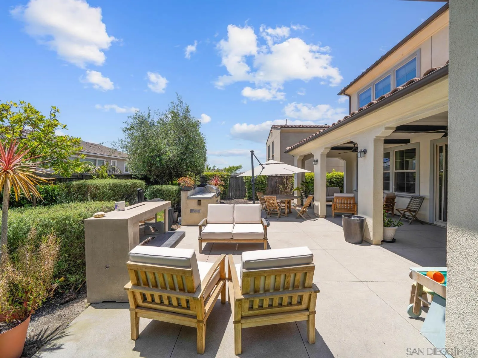 https://cdn.realtyfeed.com/cdn/127/250029143/66bcd92d84dc579b79830752839ebc1f.webp