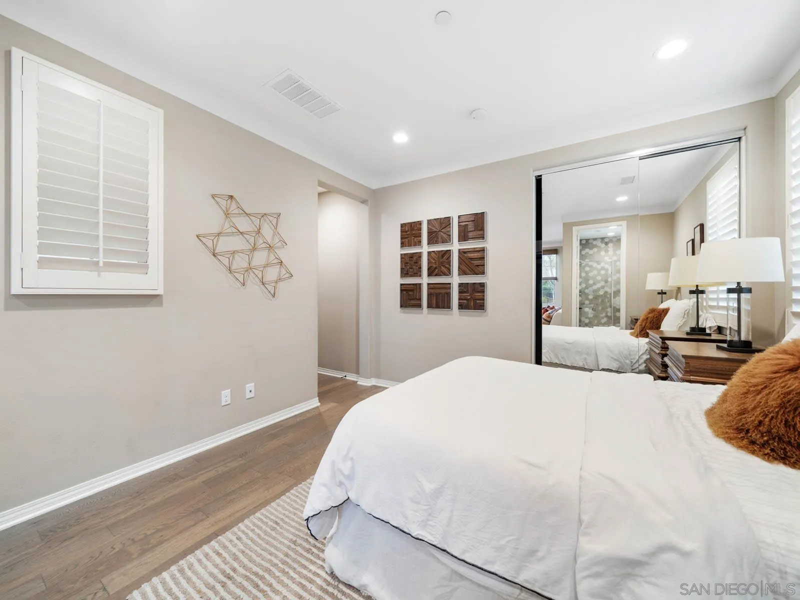https://cdn.realtyfeed.com/cdn/127/250029143/f2439c71fa97a4249ba7d3c60fb5640d.webp