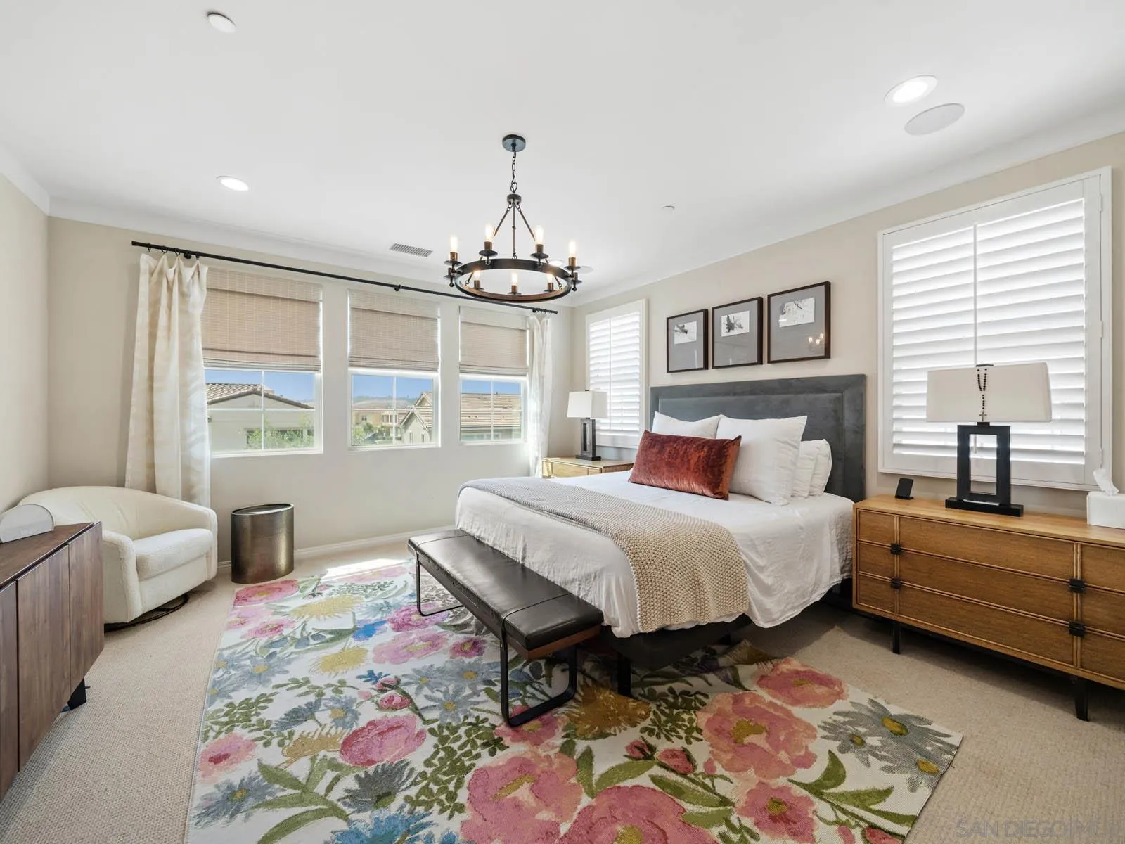https://cdn.realtyfeed.com/cdn/127/250029143/f2e04f6e22845559555a568216def86c.webp