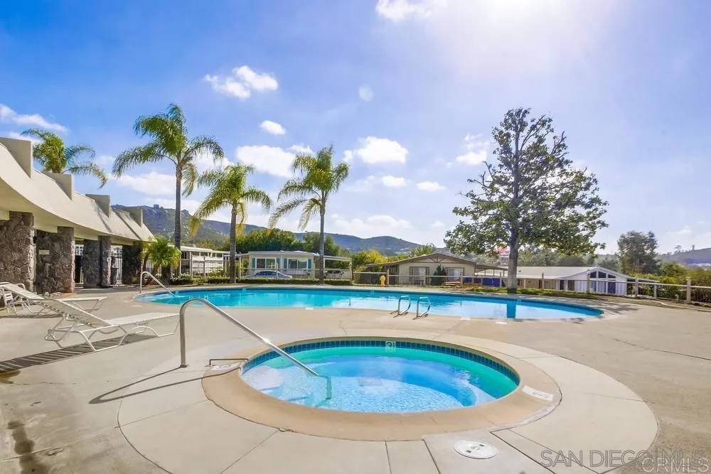 https://cdn.realtyfeed.com/cdn/127/250029192/bd03c53d238ad51a223a260c8e67cd26.webp