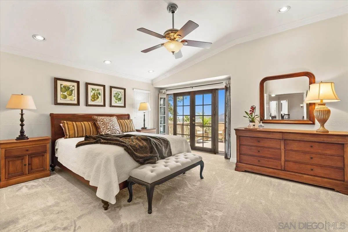 https://cdn.realtyfeed.com/cdn/127/250029211/1e7af9d471edf1426df2c76f5c6d7ffd.webp