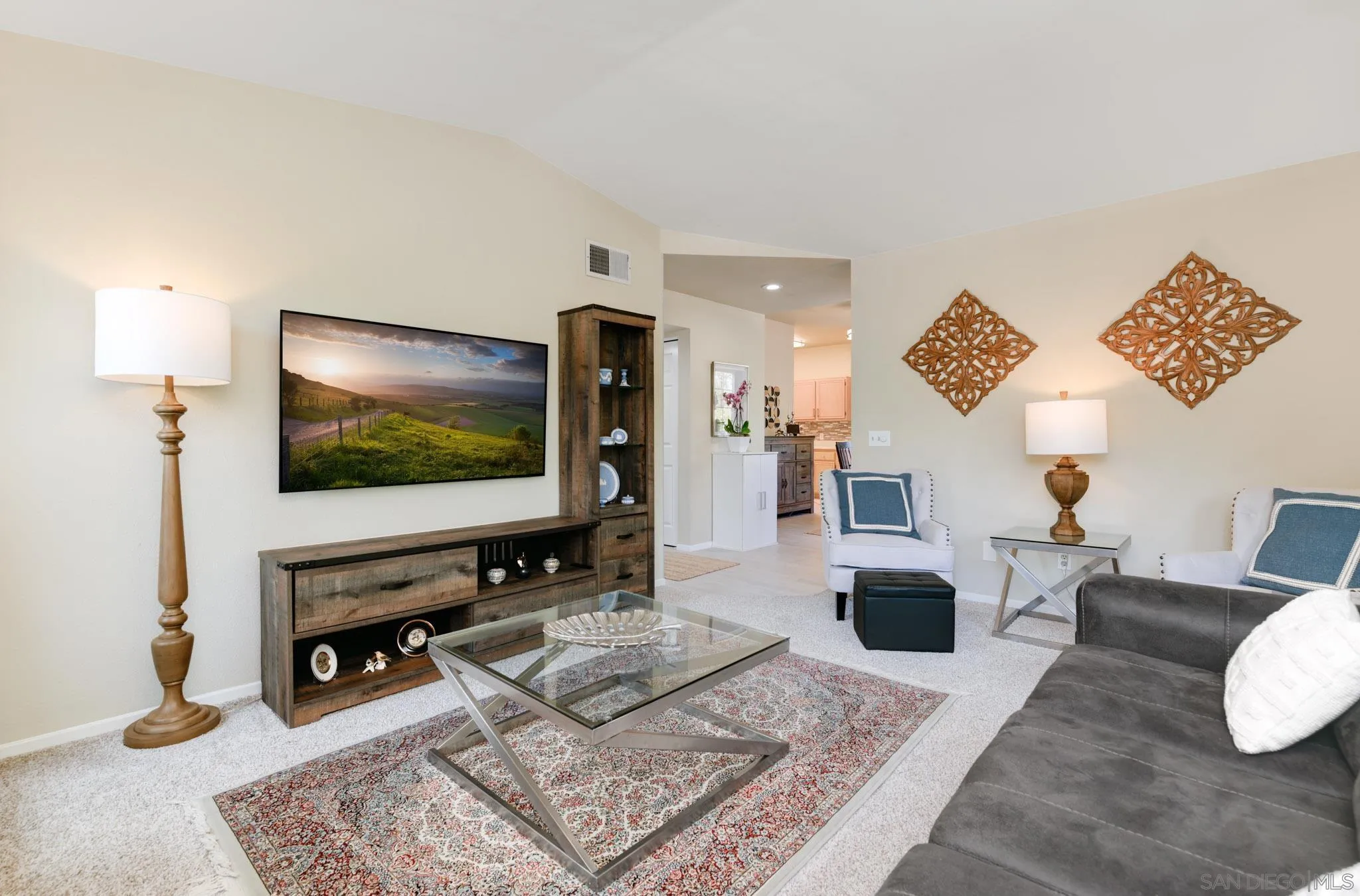 Photo #3: 250029222 Listing 