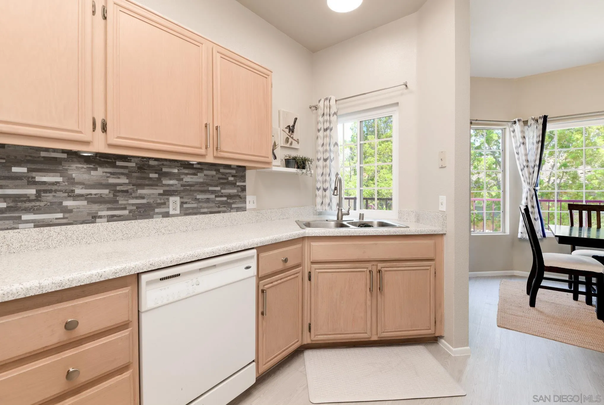 Photo #9: 250029222 Listing: Photo #9