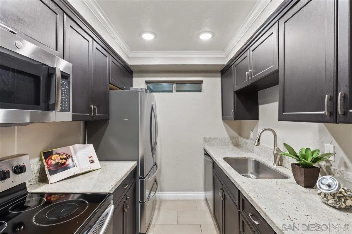Photo #11: 250029232 Listing: Photo #11