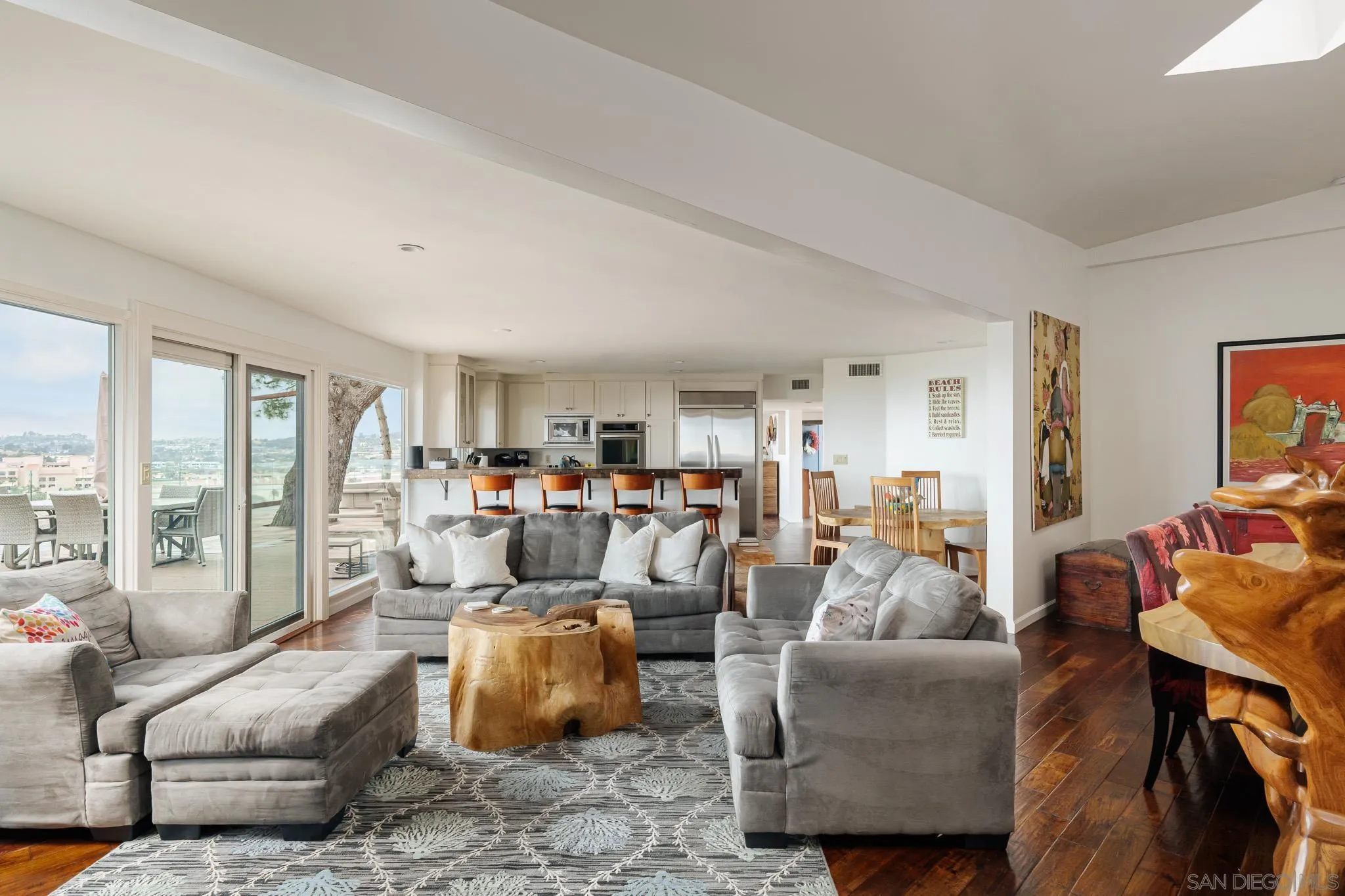 https://cdn.realtyfeed.com/cdn/127/250029240/5d725b6015602bb3242dec0a7d039fe4.webp
