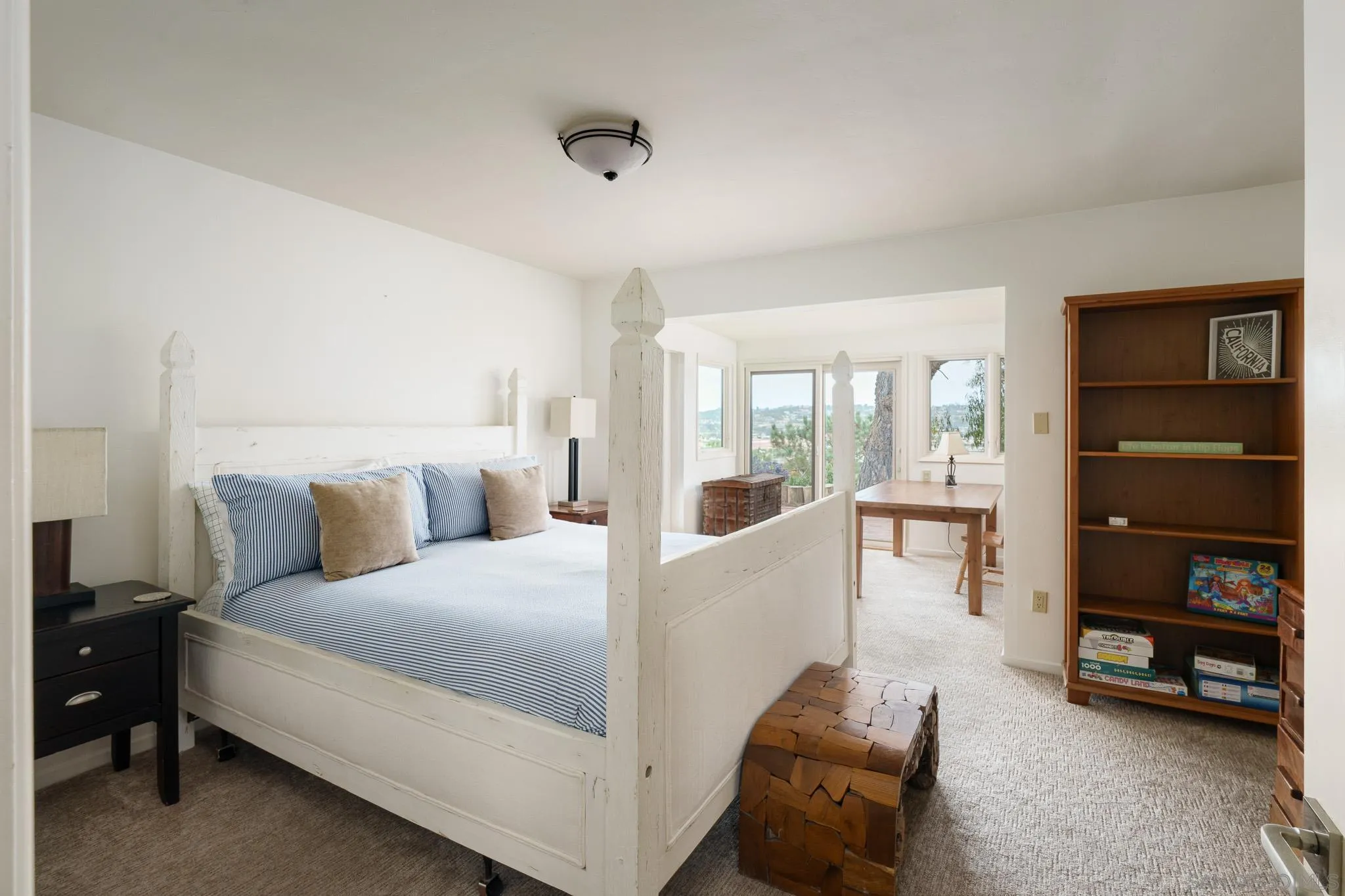 https://cdn.realtyfeed.com/cdn/127/250029240/8283aebd401e06a019eb4a8b7a01ec45.webp