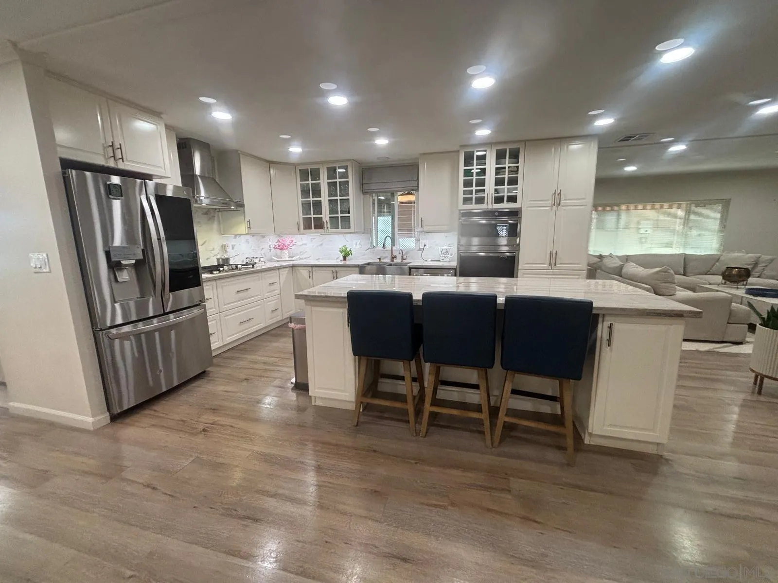 https://cdn.realtyfeed.com/cdn/127/250029243/2d96037865884a1a624404b622555dec.webp
