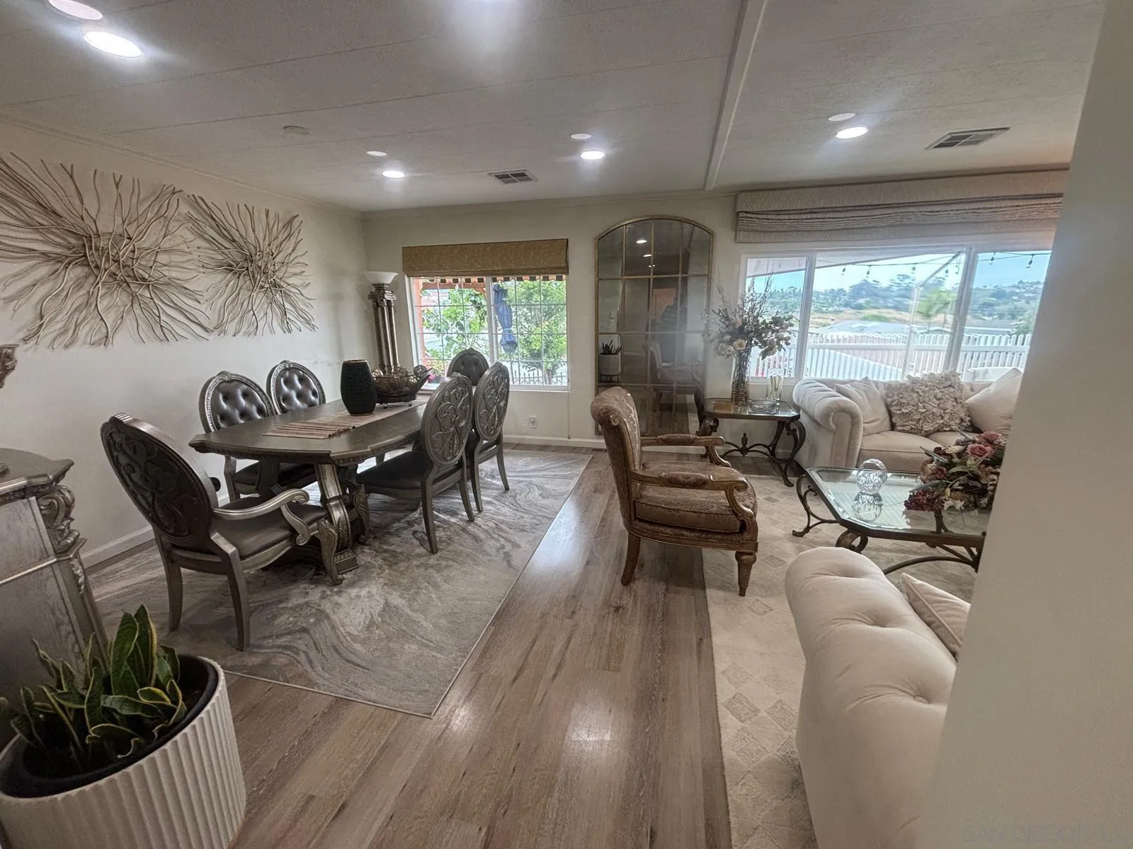 https://cdn.realtyfeed.com/cdn/127/250029243/47c9942ca3b1e751c9c524044754162b.webp